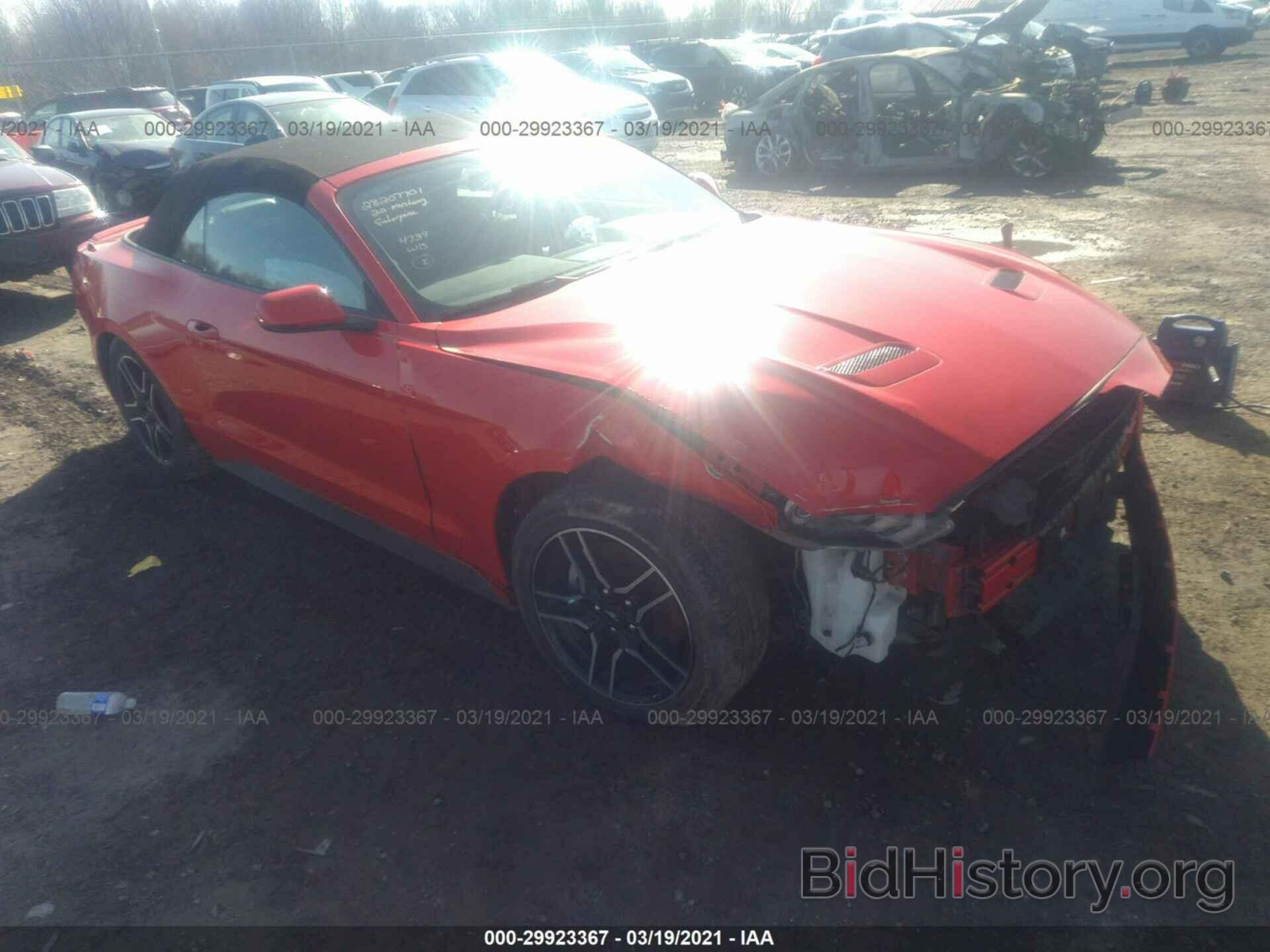 Photo 1FATP8UHXL5137712 - FORD MUSTANG 2020