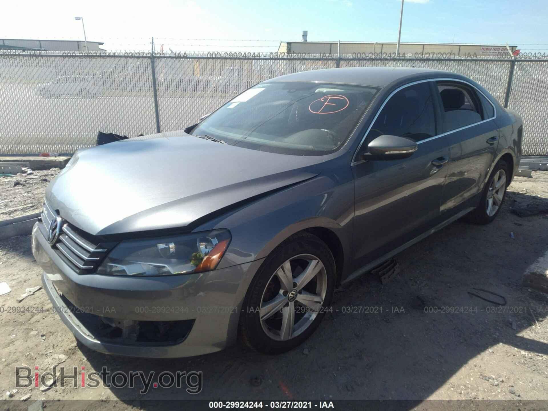 2012 VOLKSWAGEN PASSAT - VIN: 1VWBP7A32CC042109 - Фото 2