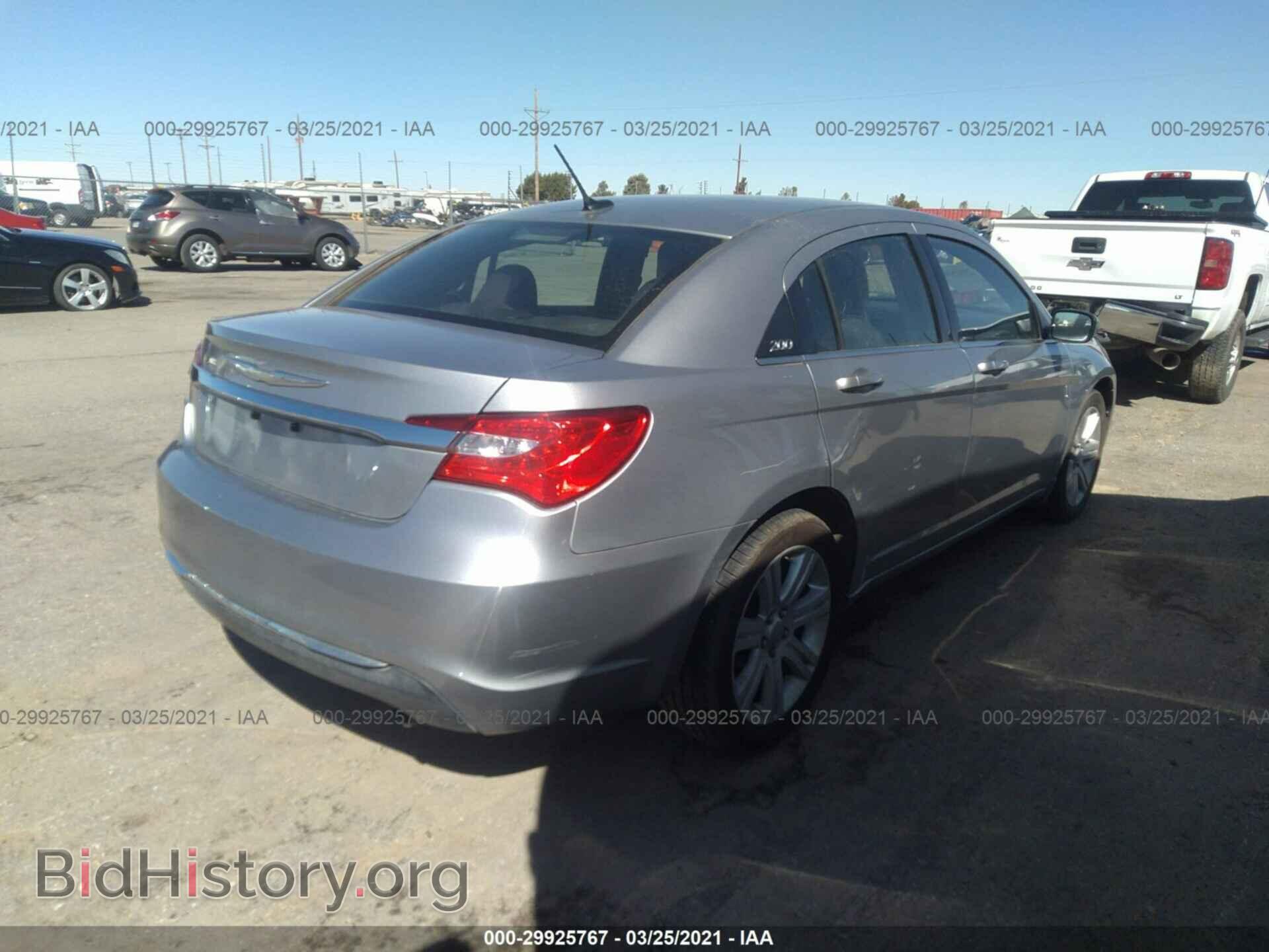 2013 CHRYSLER 200 - VIN: 1C3CCBAB8DN733104 - Photo 4