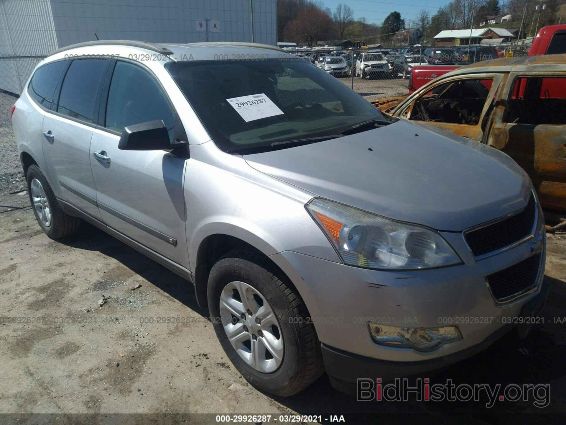 Photo 1GNLREED6AS108079 - CHEVROLET TRAVERSE 2010