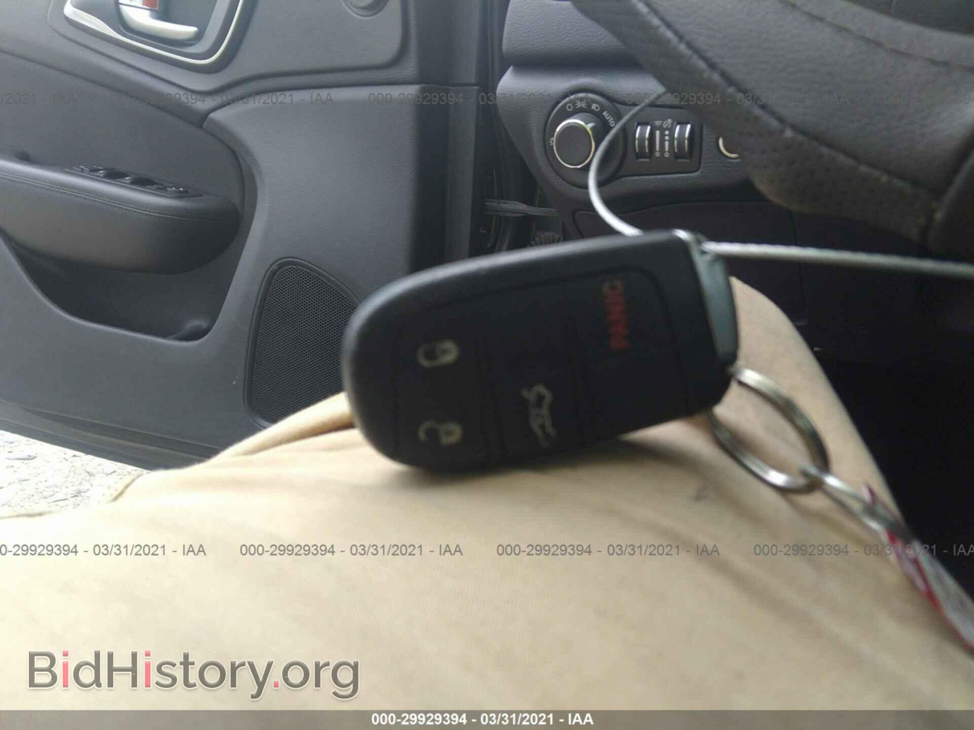 2016 CHRYSLER 200 - VIN: 1C3CCCAB2GN127355 - Фото 11