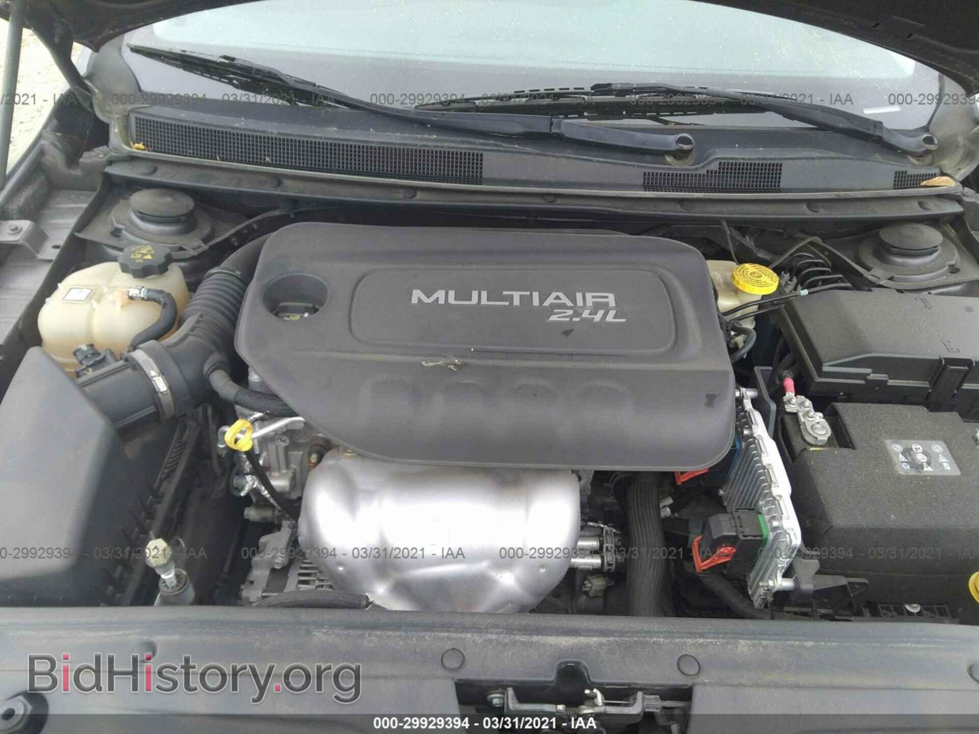 2016 CHRYSLER 200 - VIN: 1C3CCCAB2GN127355 - Фото 10