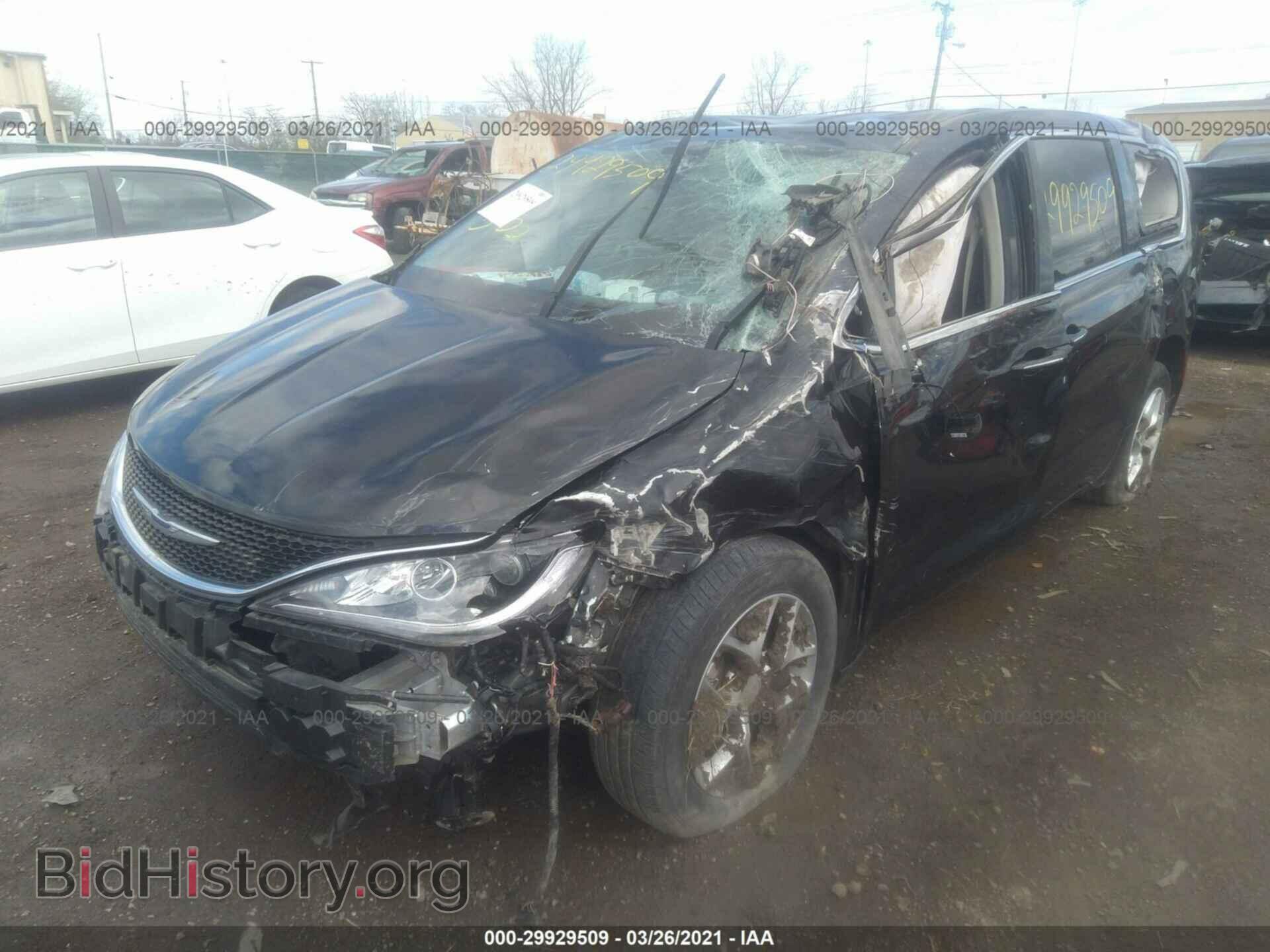 2020 CHRYSLER PACIFICA - VIN: 2C4RC1FG2LR106324 - Фото 2