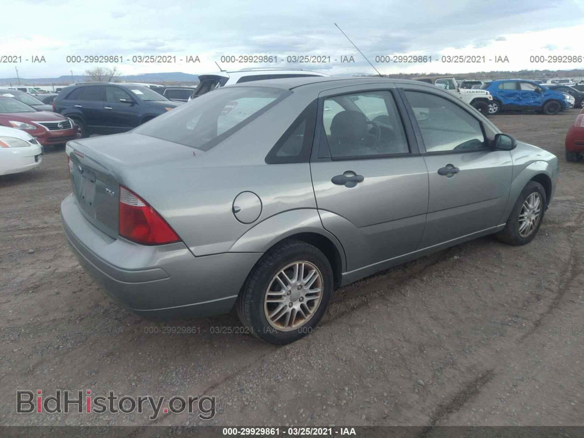 2006 FORD FOCUS - VIN: 1FAHP34NX6W205391 - Фото 4
