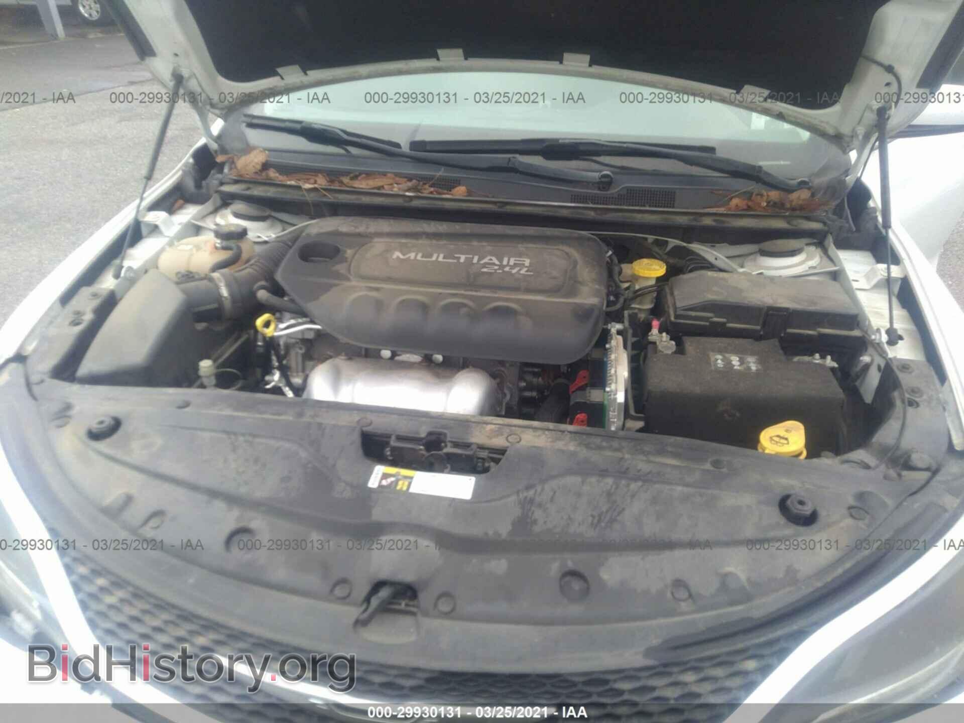 2015 CHRYSLER 200 - VIN: 1C3CCCAB8FN676010 - Фото 10