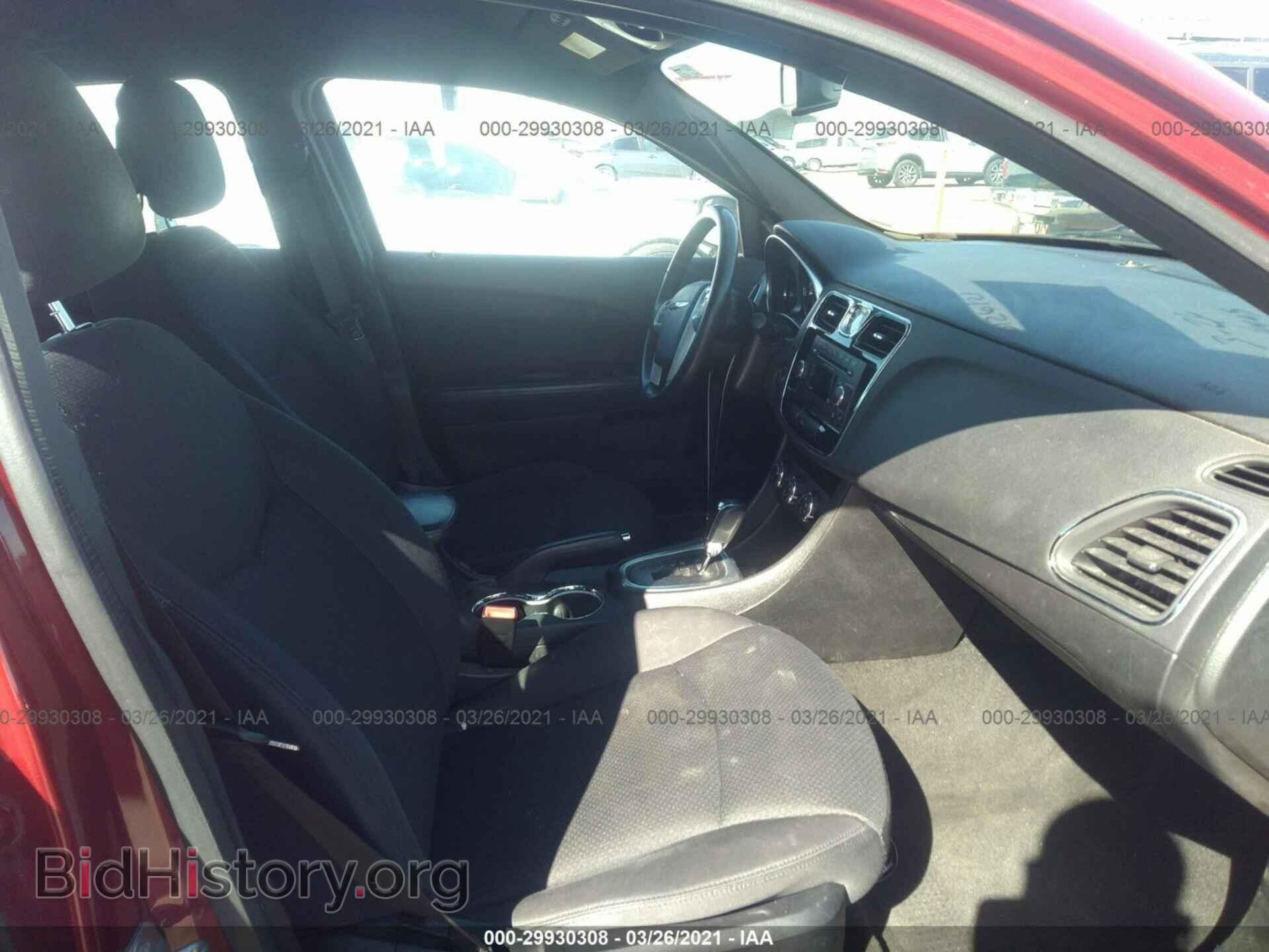 2014 CHRYSLER 200 - VIN: 1C3CCBBG3EN112333 - Фото 5
