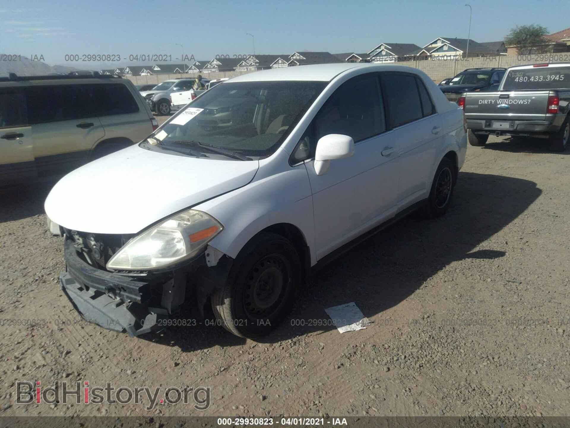 2007 NISSAN VERSA - VIN: 3N1BC11E27L457926 - Фото 2
