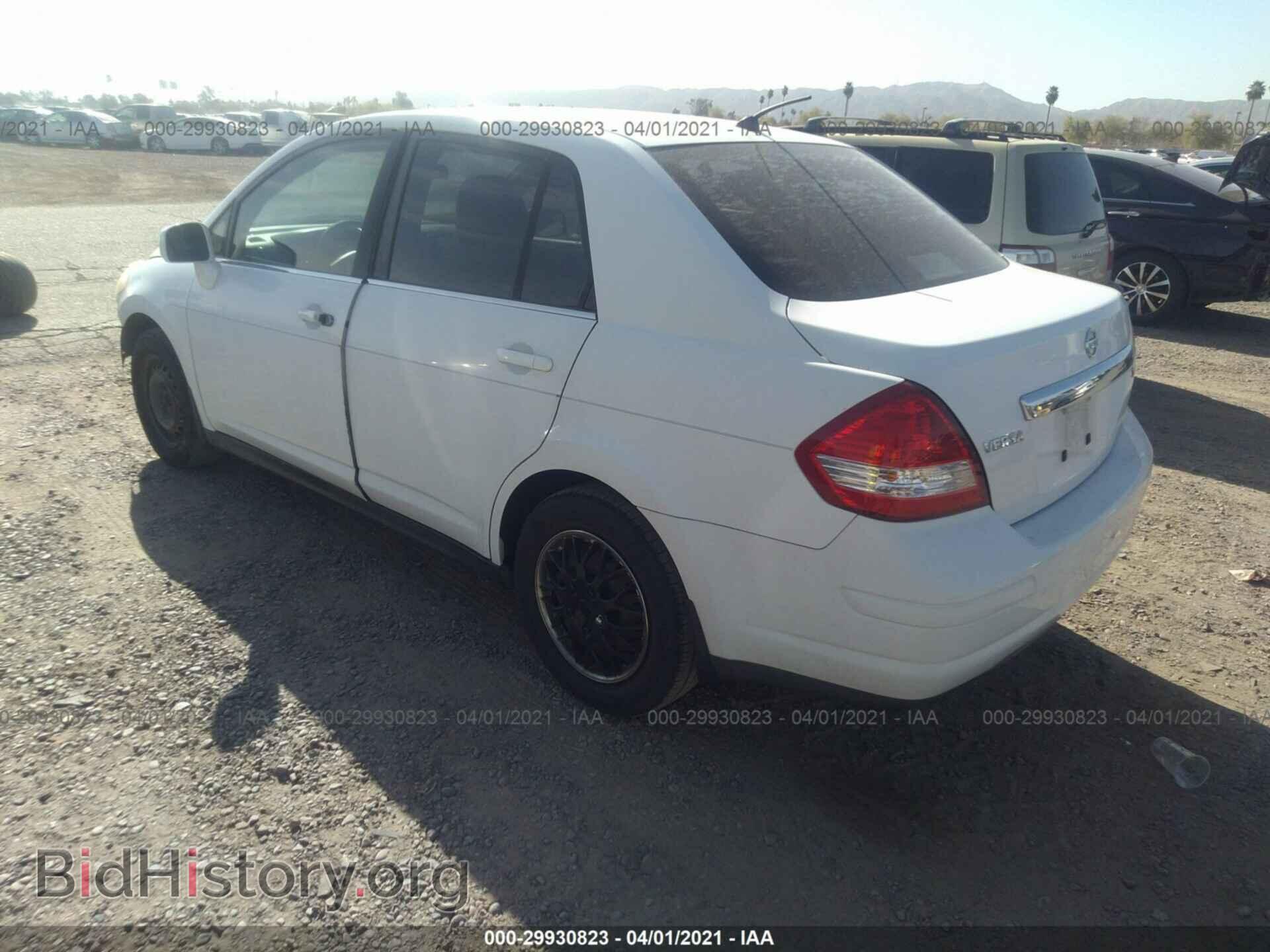 2007 NISSAN VERSA - VIN: 3N1BC11E27L457926 - Фото 3