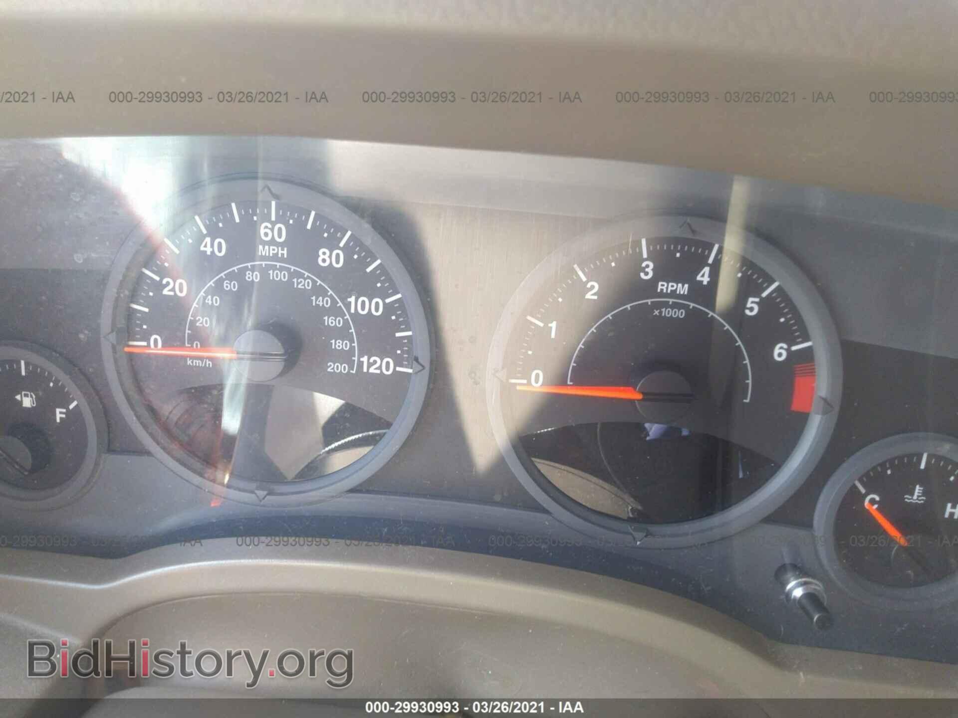 2007 JEEP COMPASS - VIN: 1J8FT47WX7D204335 - Фото 7
