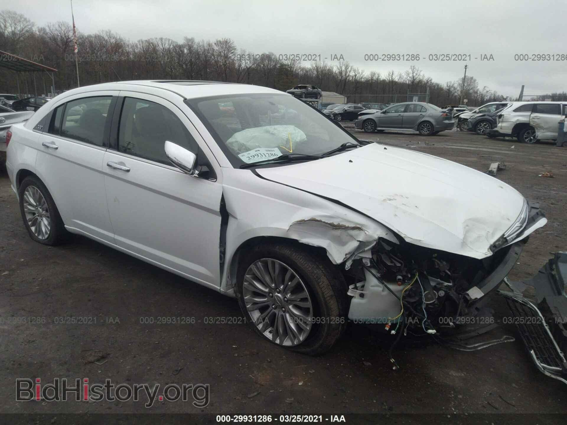 Photo 1C3CCBCG1DN603111 - CHRYSLER 200 2013