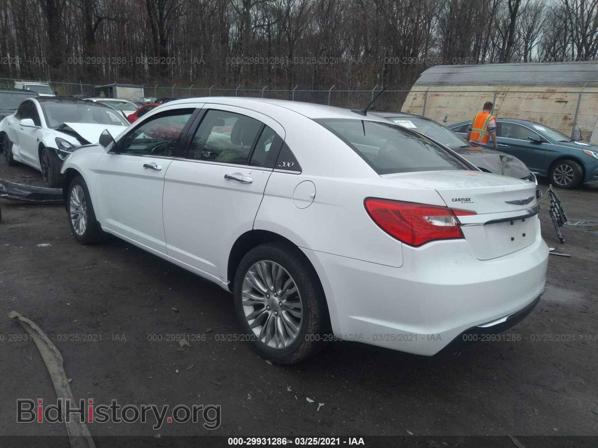 2013 CHRYSLER 200 - VIN: 1C3CCBCG1DN603111 - Photo 3