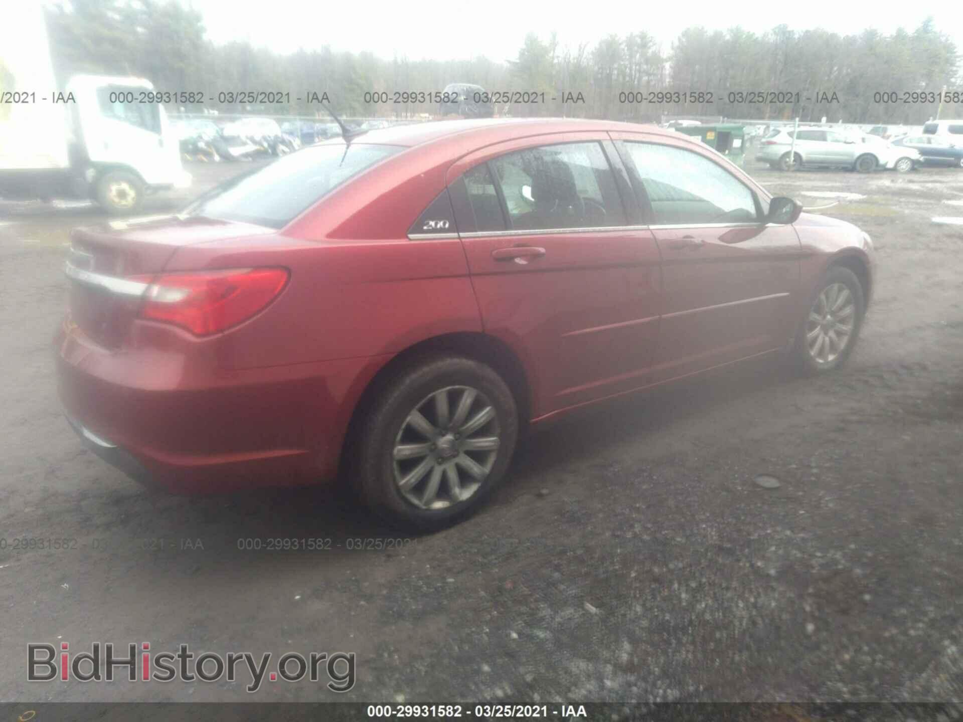 2013 CHRYSLER 200 - VIN: 1C3CCBBG8DN731900 - Photo 4
