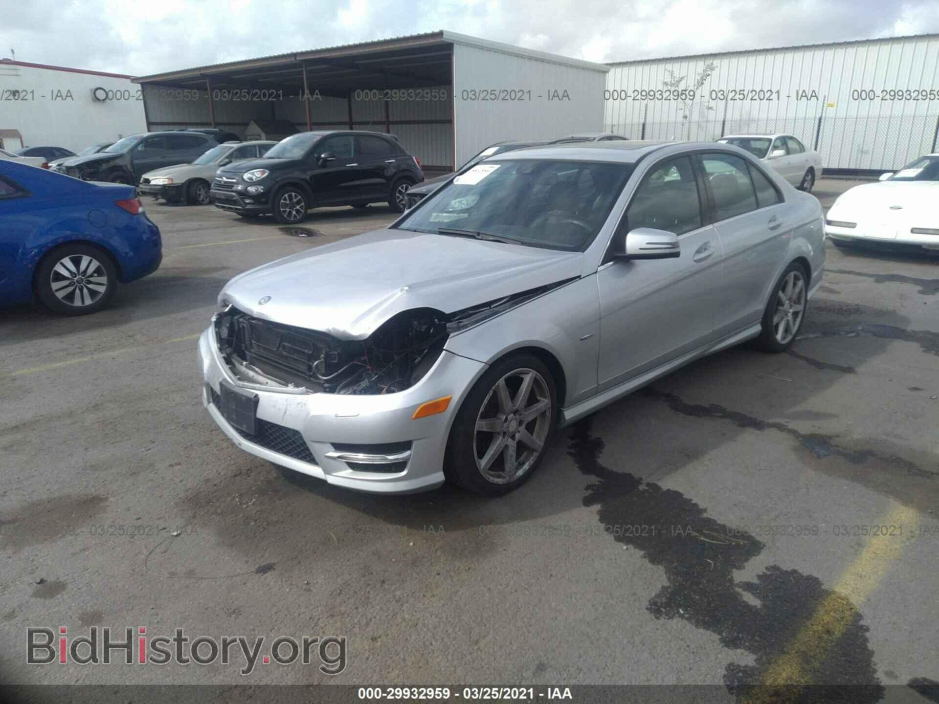 2012 MERCEDES-BENZ C-CLASS - VIN: WDDGF4HB7CA616809 - Фото 2