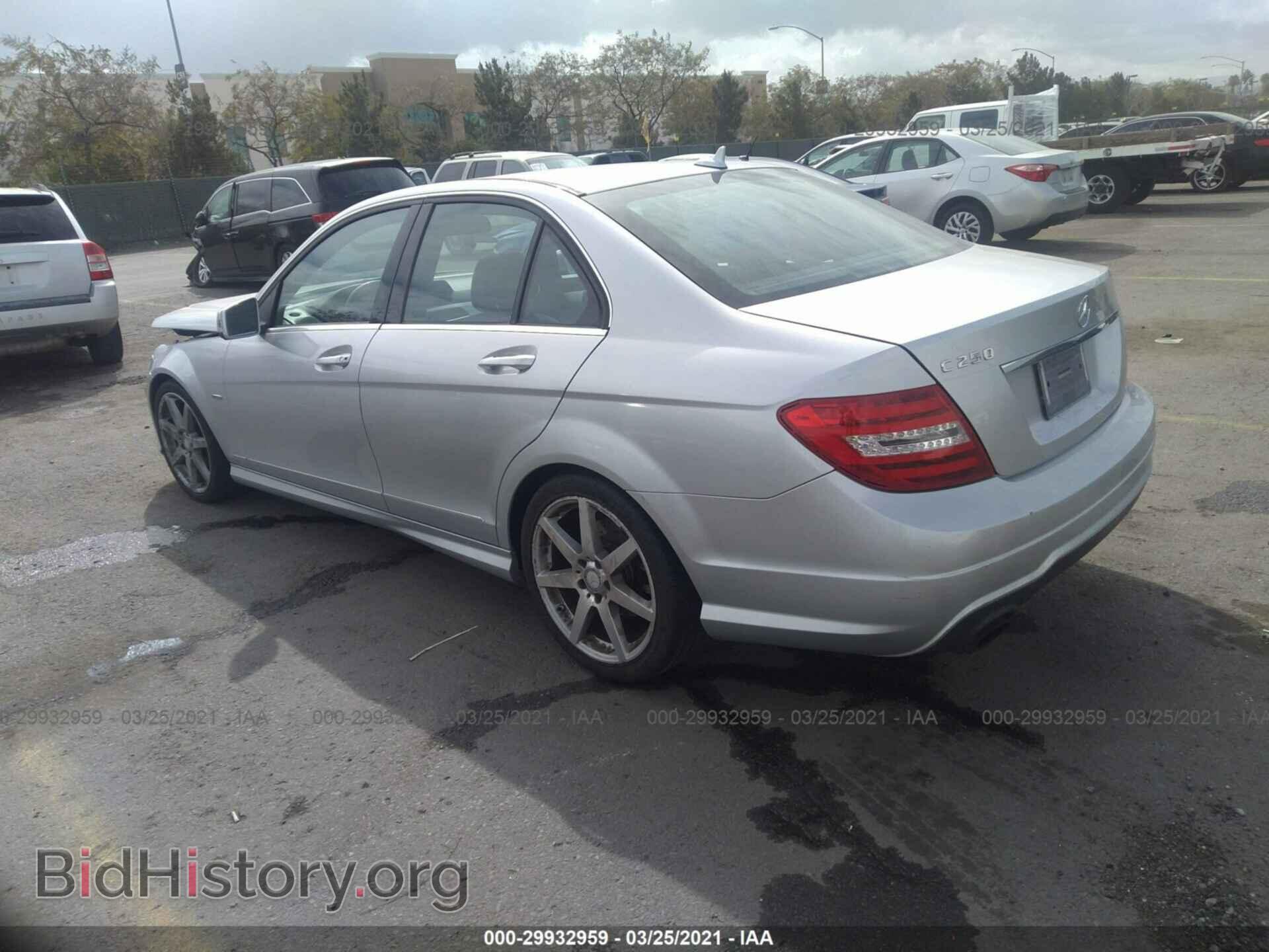 2012 MERCEDES-BENZ C-CLASS - VIN: WDDGF4HB7CA616809 - Фото 3