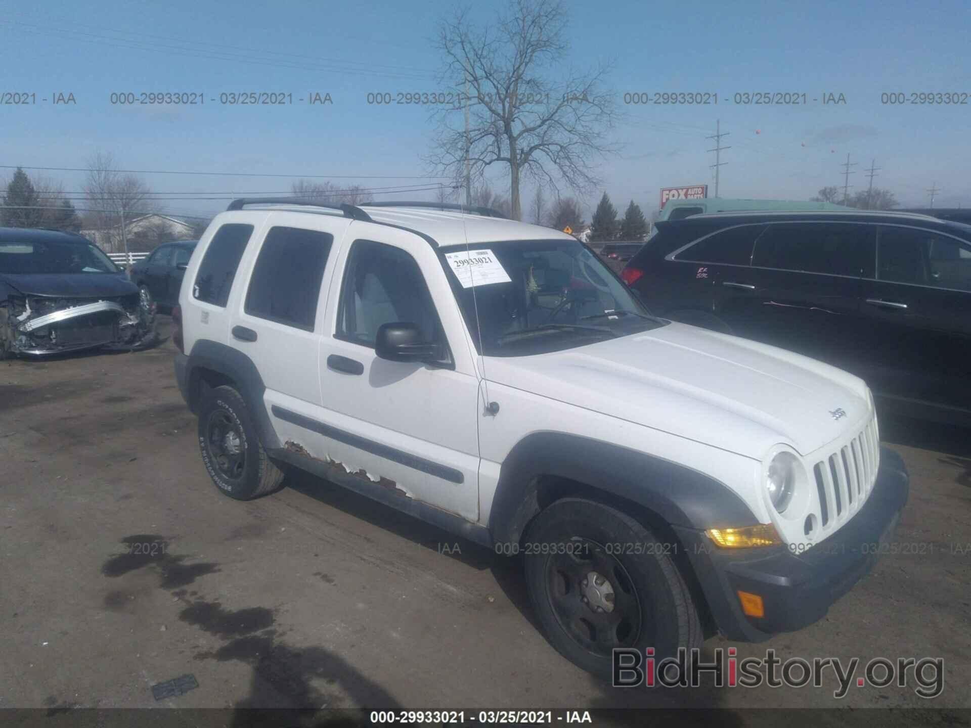 Photo 1J4GL48K36W203838 - JEEP LIBERTY 2006