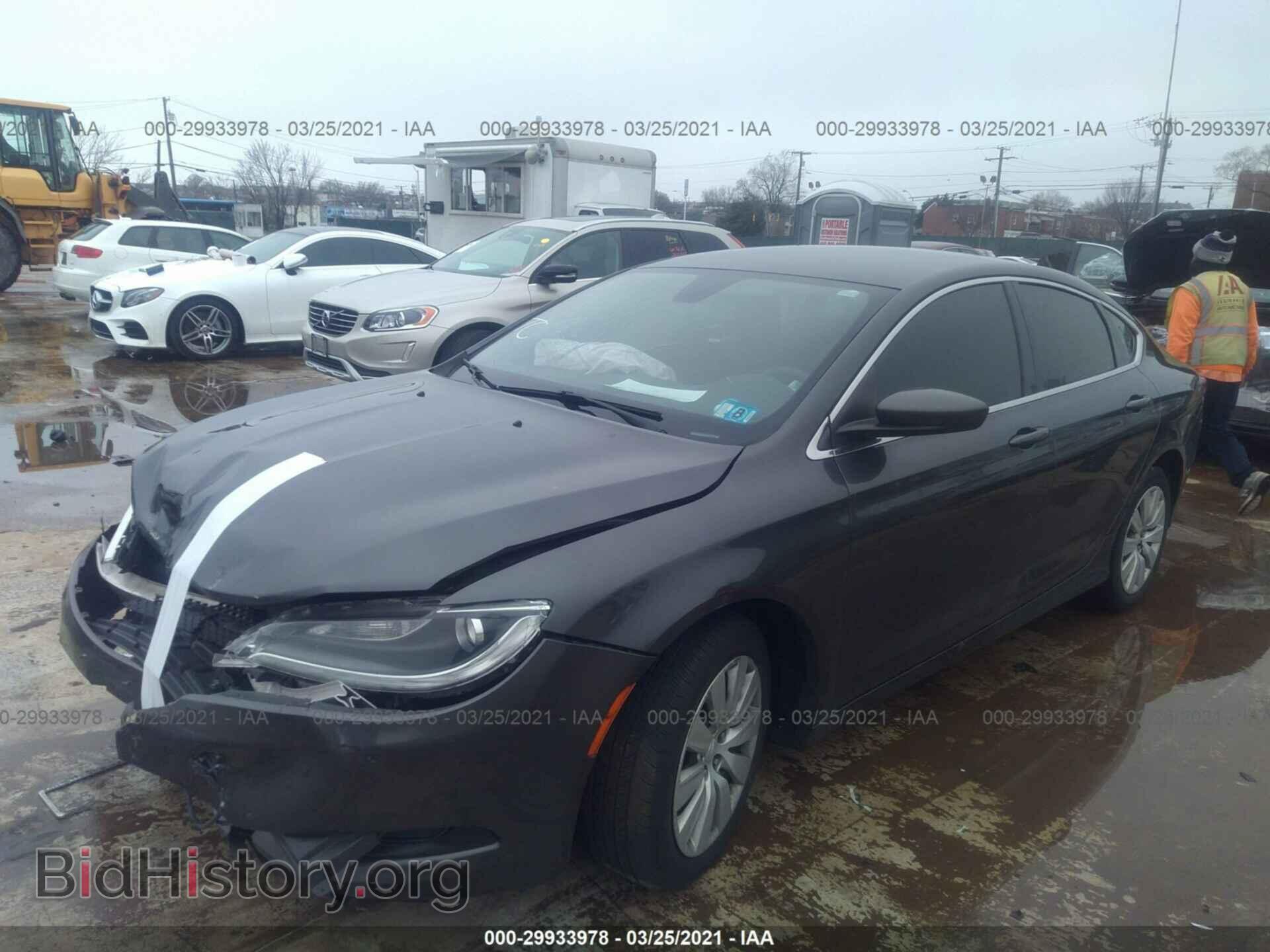 2015 CHRYSLER 200 - VIN: 1C3CCCFB3FN609355 - Фото 2