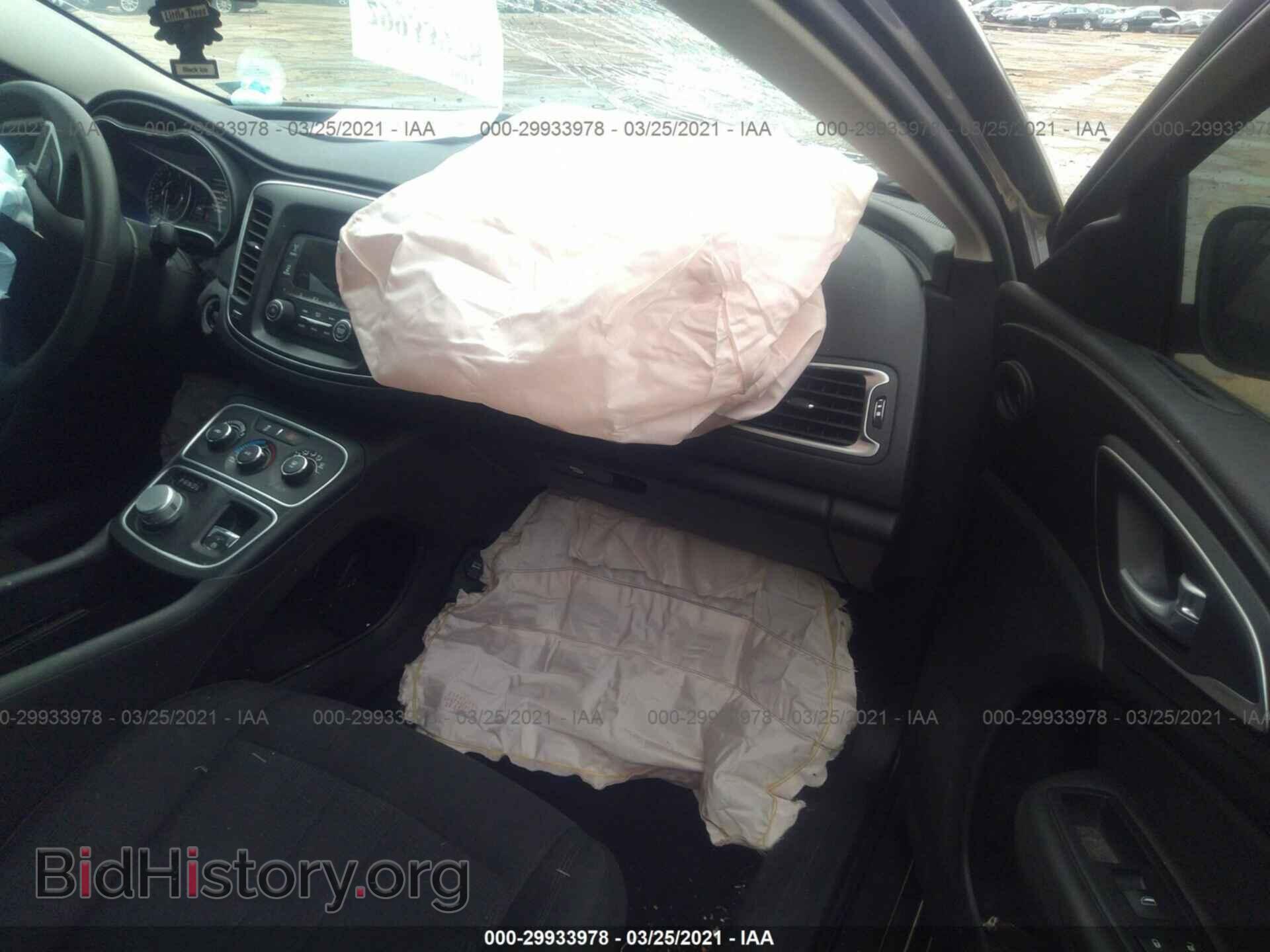 2015 CHRYSLER 200 - VIN: 1C3CCCFB3FN609355 - Фото 5