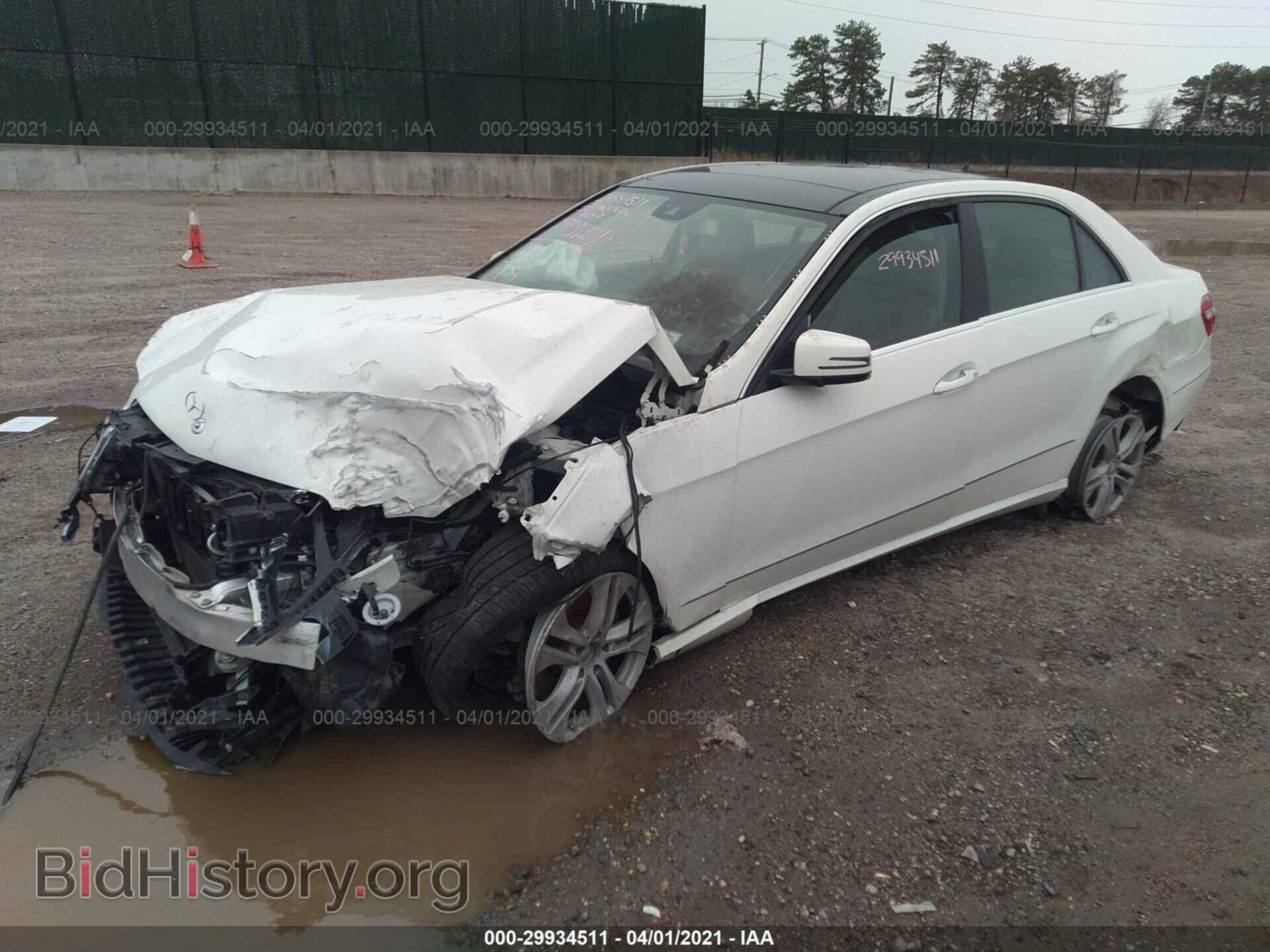 2011 MERCEDES-BENZ E-CLASS - VIN: WDDHF8HB2BA292548 - Фото 2