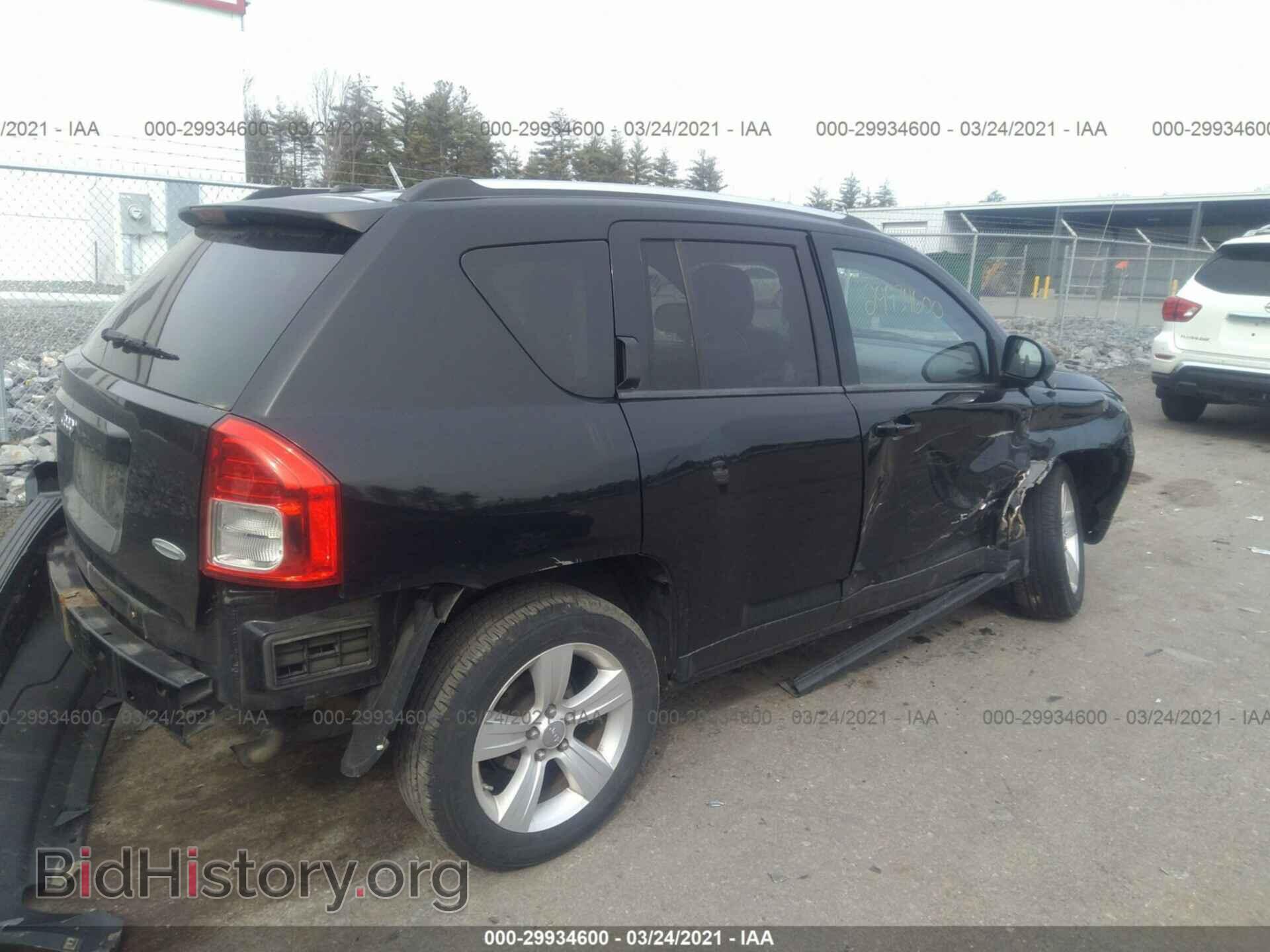 2012 JEEP COMPASS - VIN: 1C4NJDEB7CD509617 - Photo 4