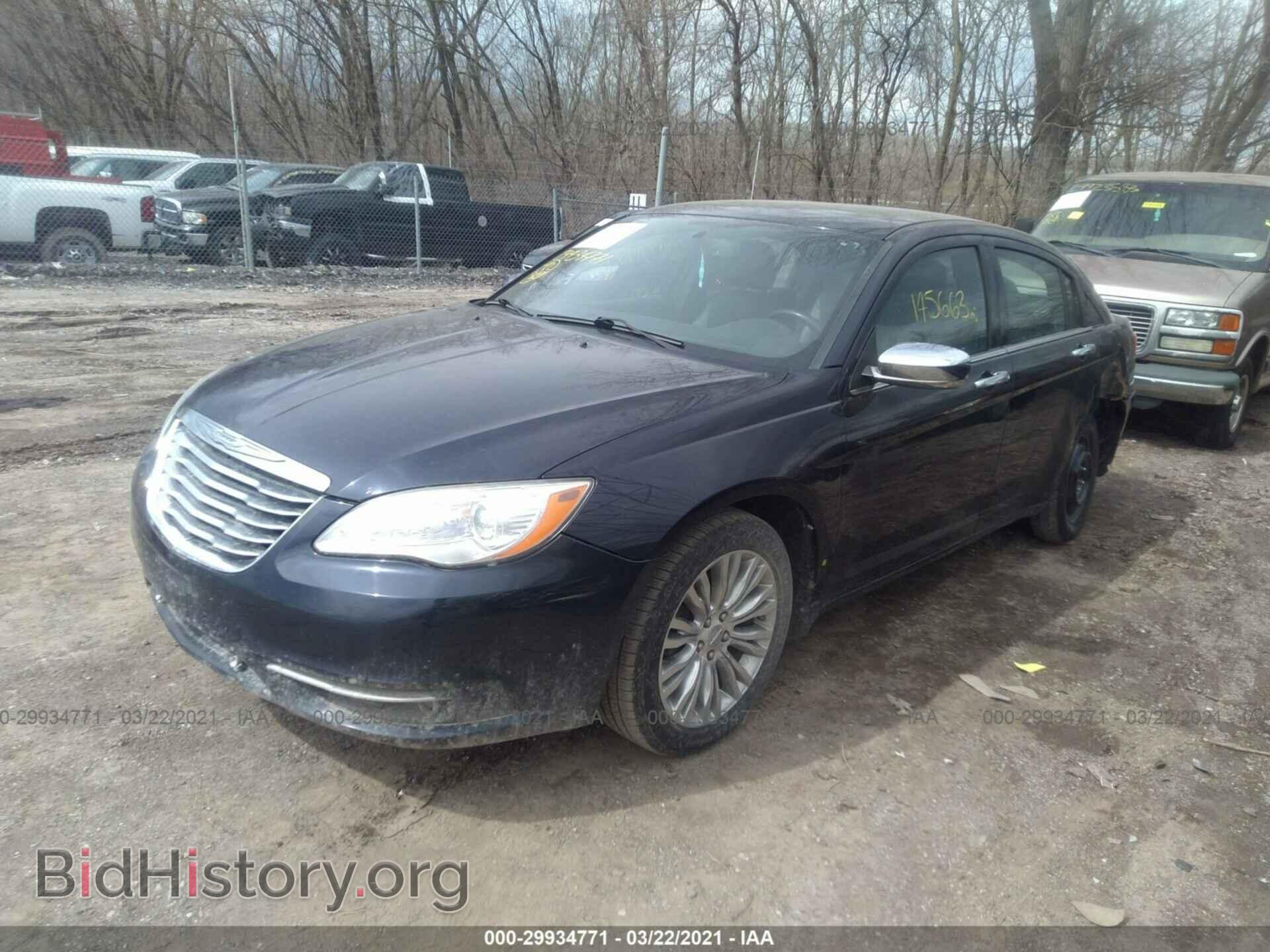 2012 CHRYSLER 200 - VIN: 1C3CCBCB9CN203347 - Фото 2