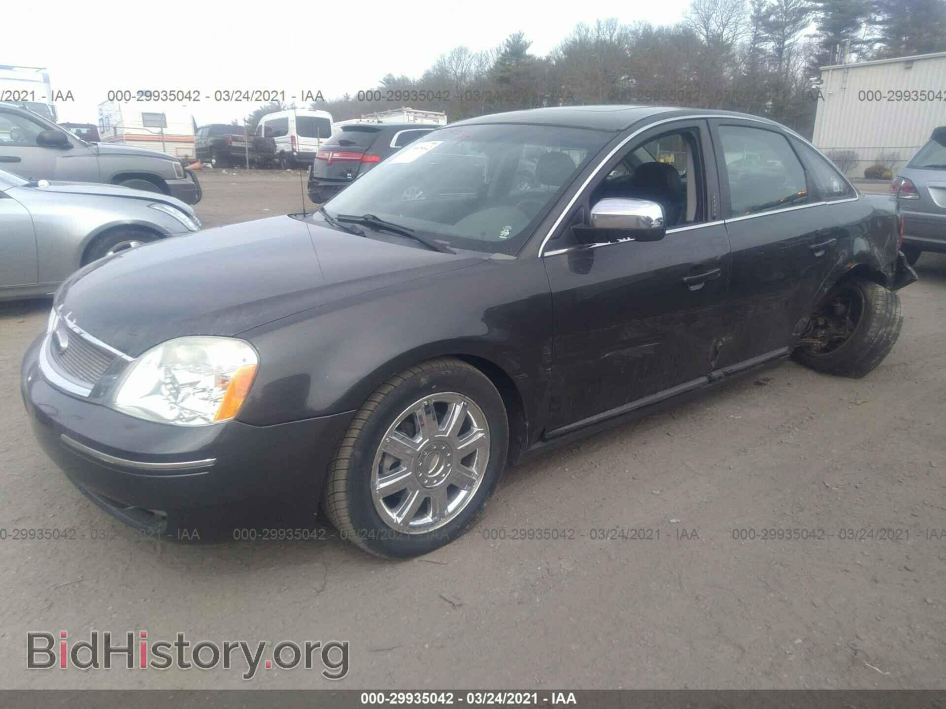 2007 FORD FIVE HUNDRED - VIN: 1FAFP25157G102498 - Фото 2