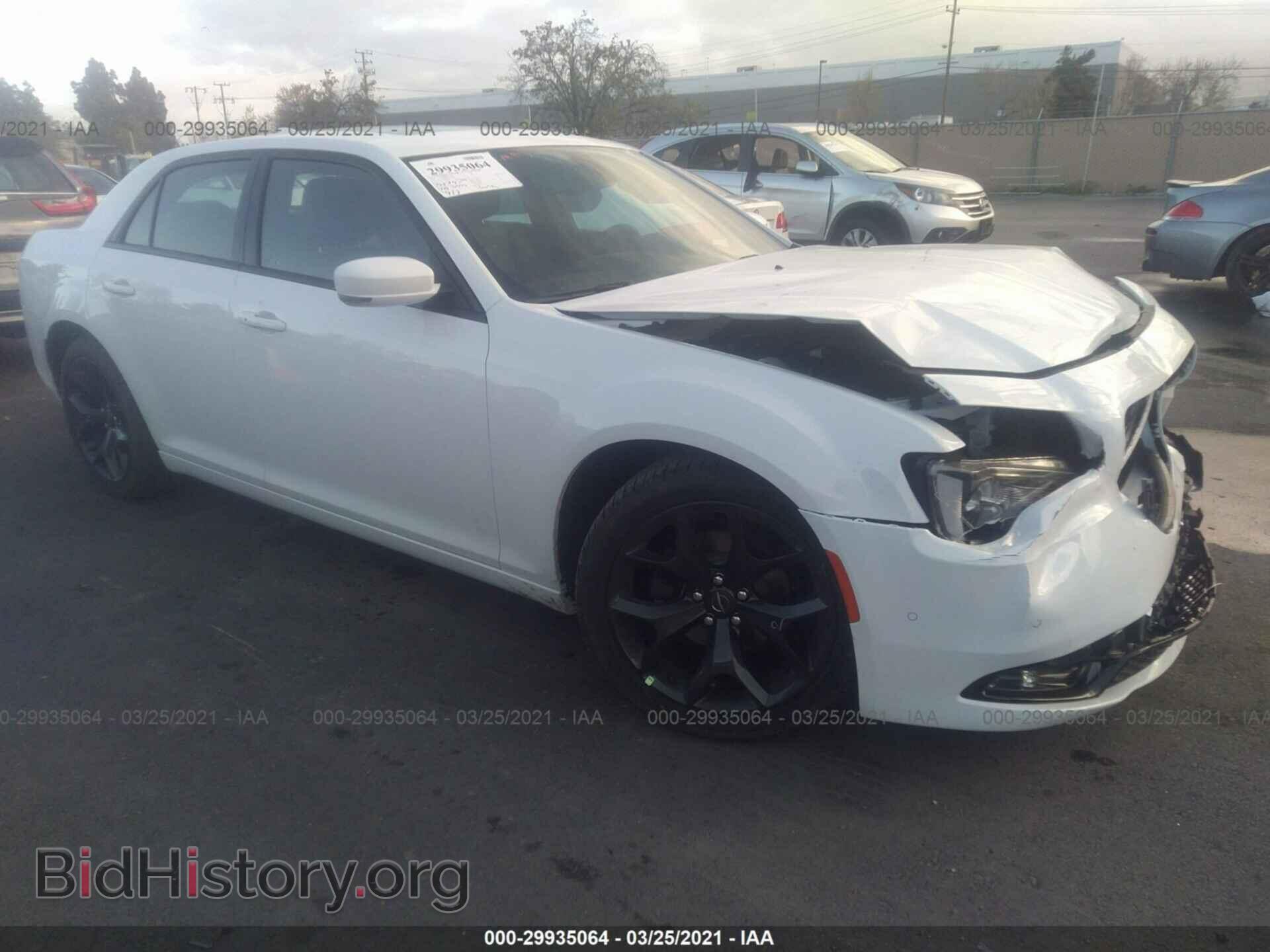 Фотография 2C3CCABG1MH537292 - CHRYSLER 300 2021