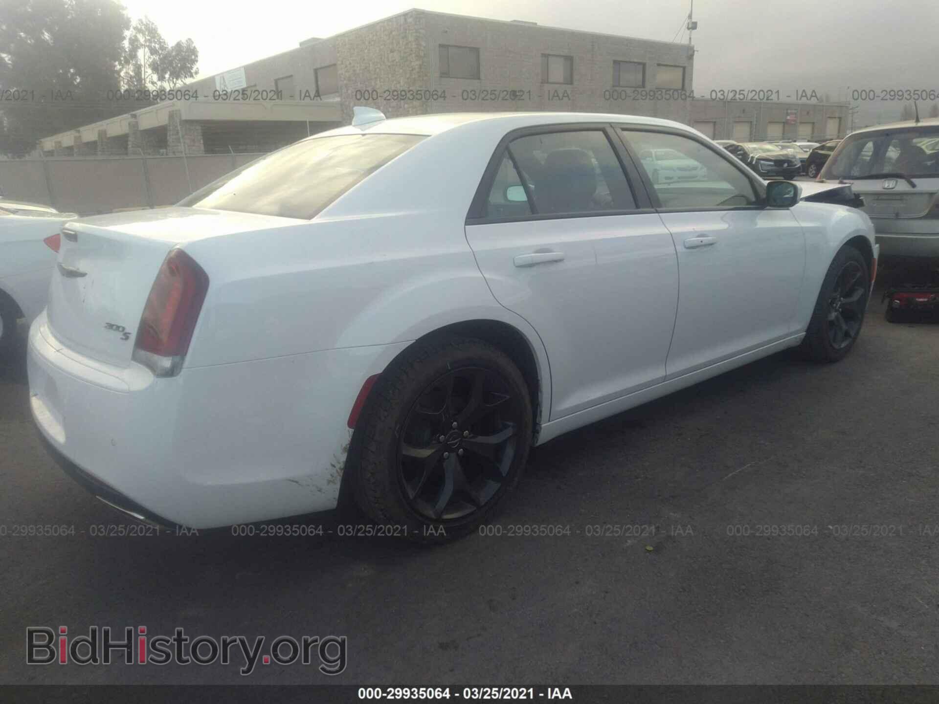2021 CHRYSLER 300 - VIN: 2C3CCABG1MH537292 - Фото 4