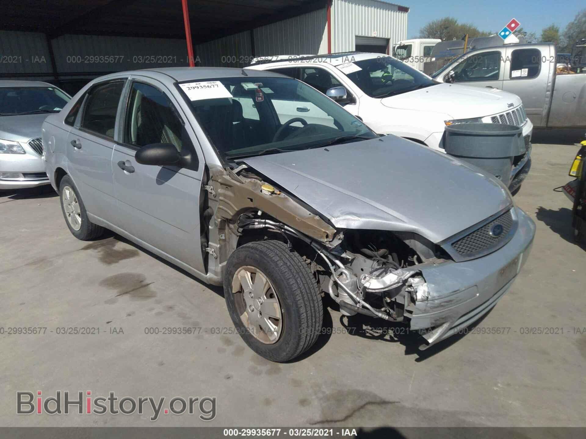 Photo 1FAHP34N57W347021 - FORD FOCUS 2007