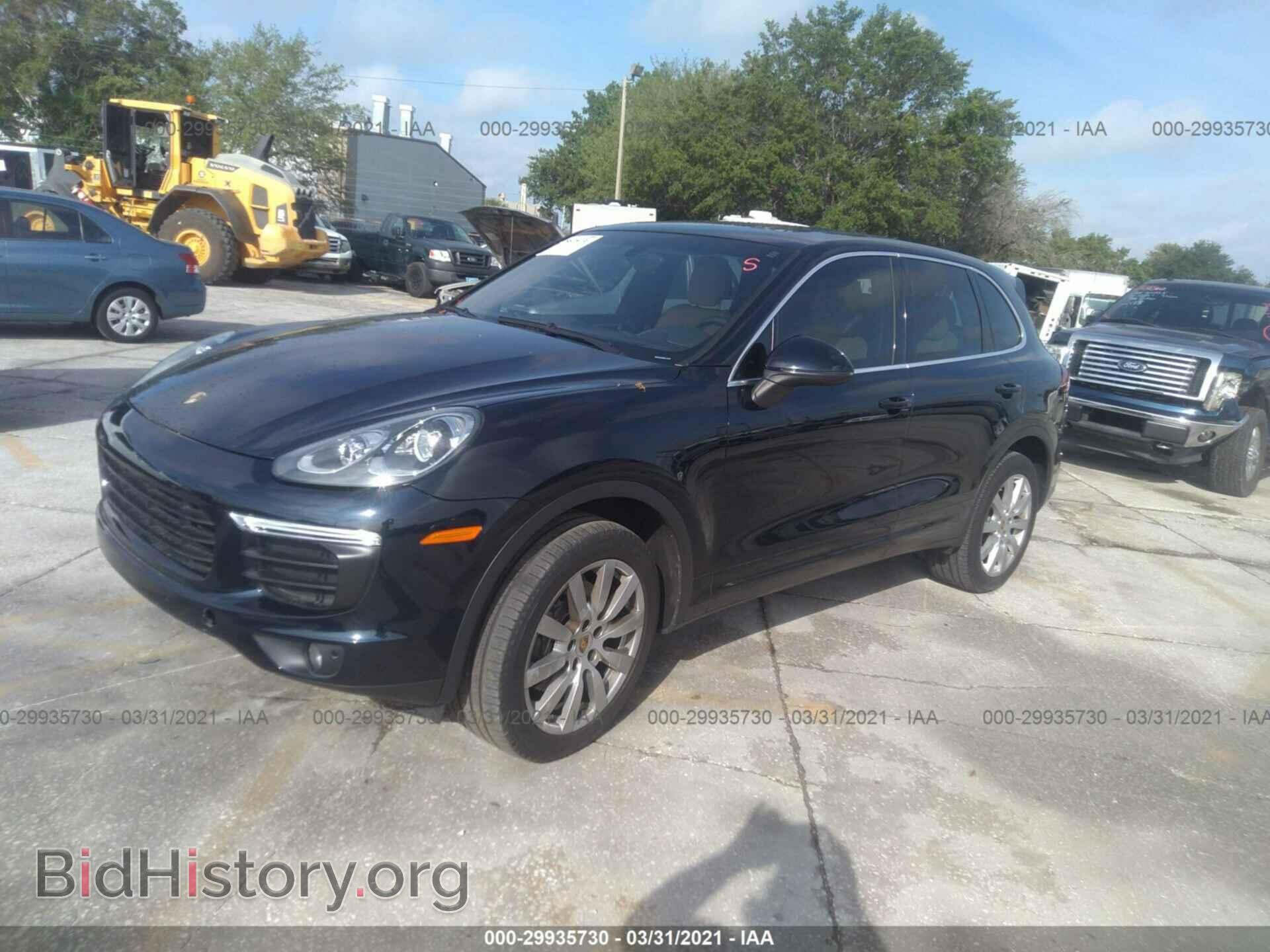 2016 PORSCHE CAYENNE - VIN: WP1AA2A29GLA11177 - Фото 2
