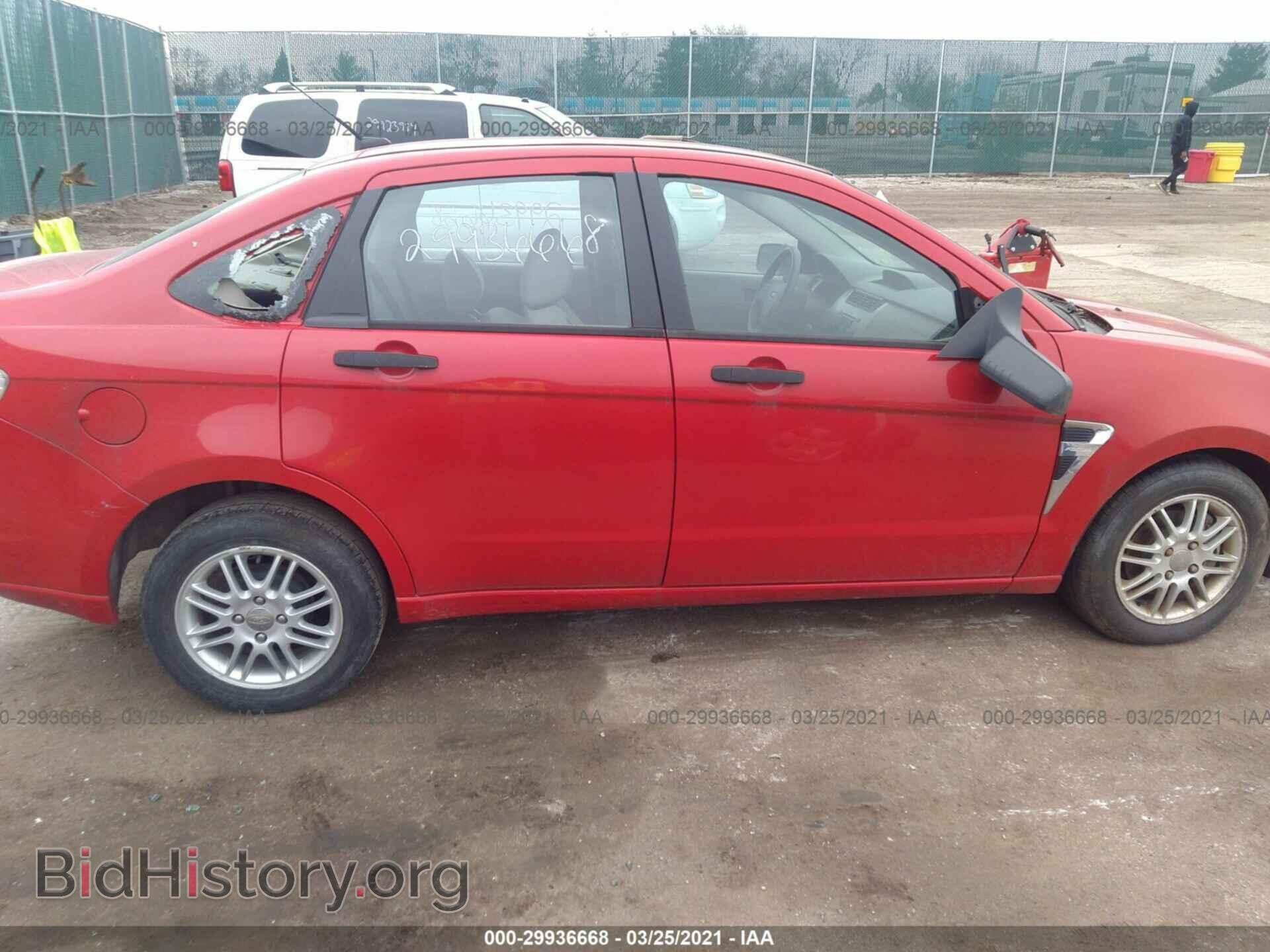 2008 FORD FOCUS - VIN: 1FAHP35N48W202049 - Photo 6