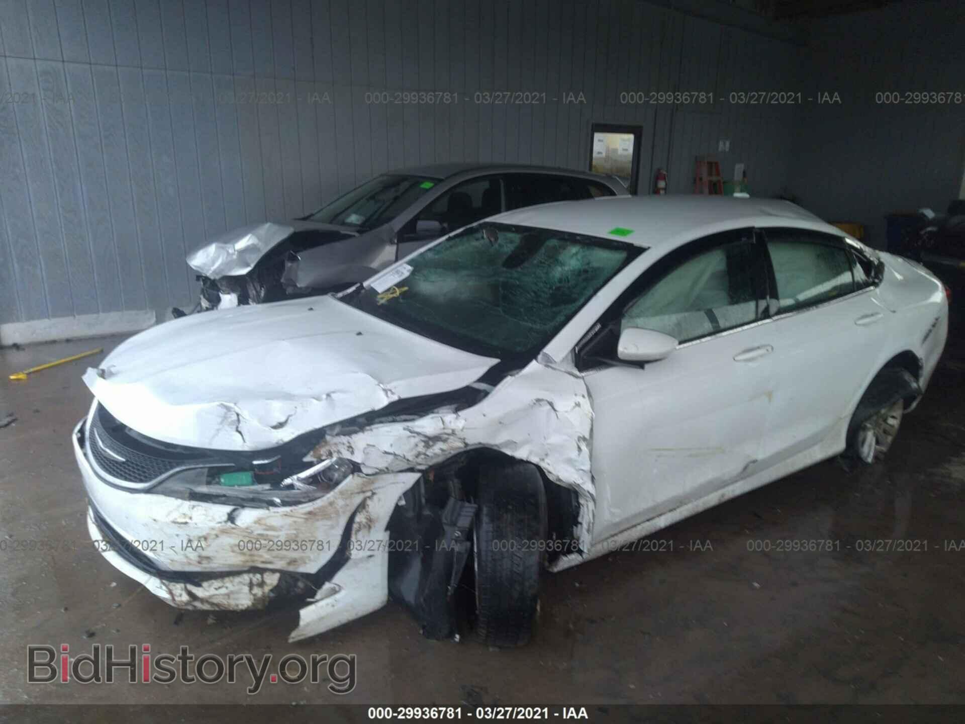 2015 CHRYSLER 200 - VIN: 1C3CCCAB2FN503535 - Photo 2