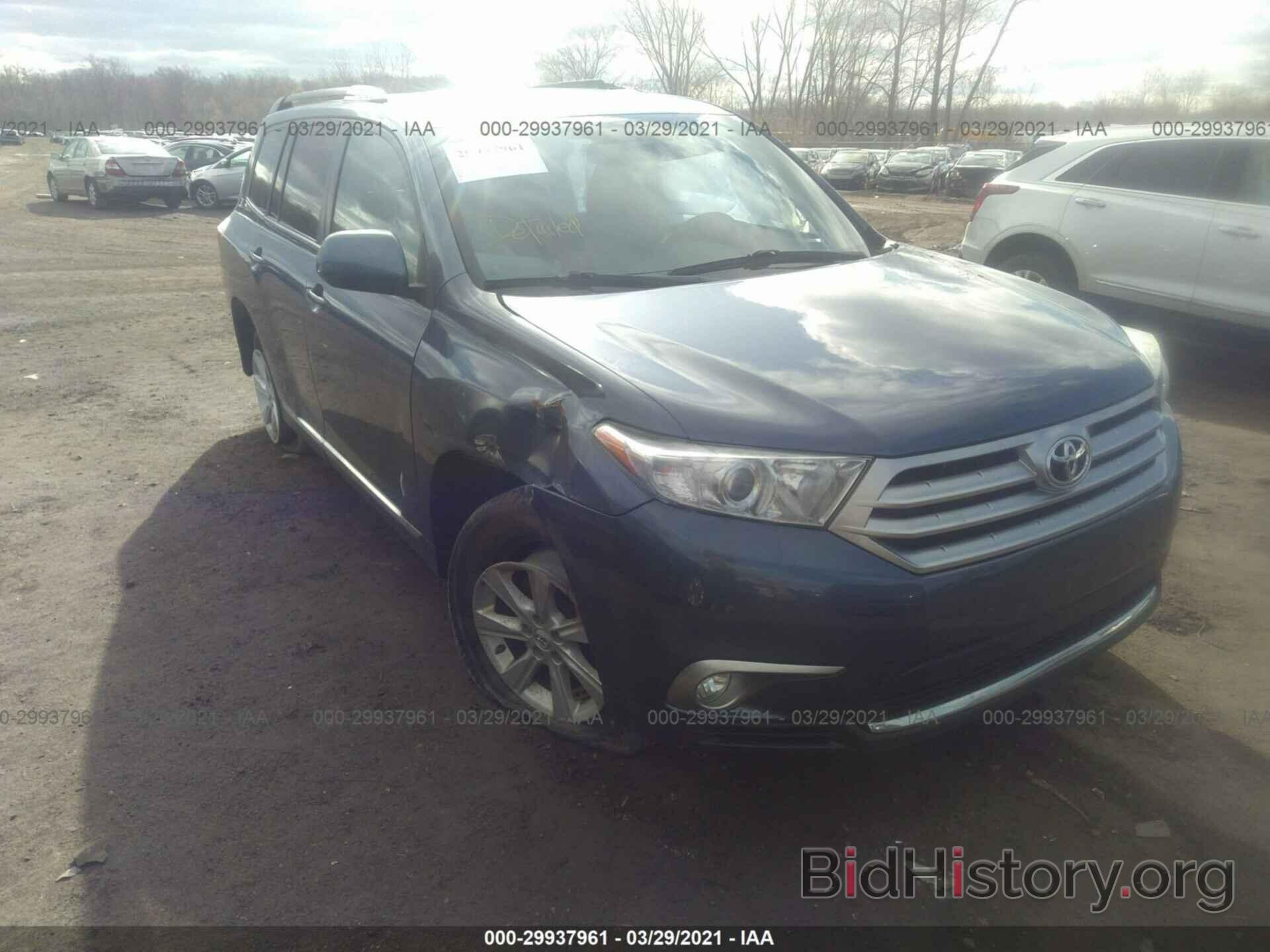 Photo 5TDBK3EH6BS091956 - TOYOTA HIGHLANDER 2011