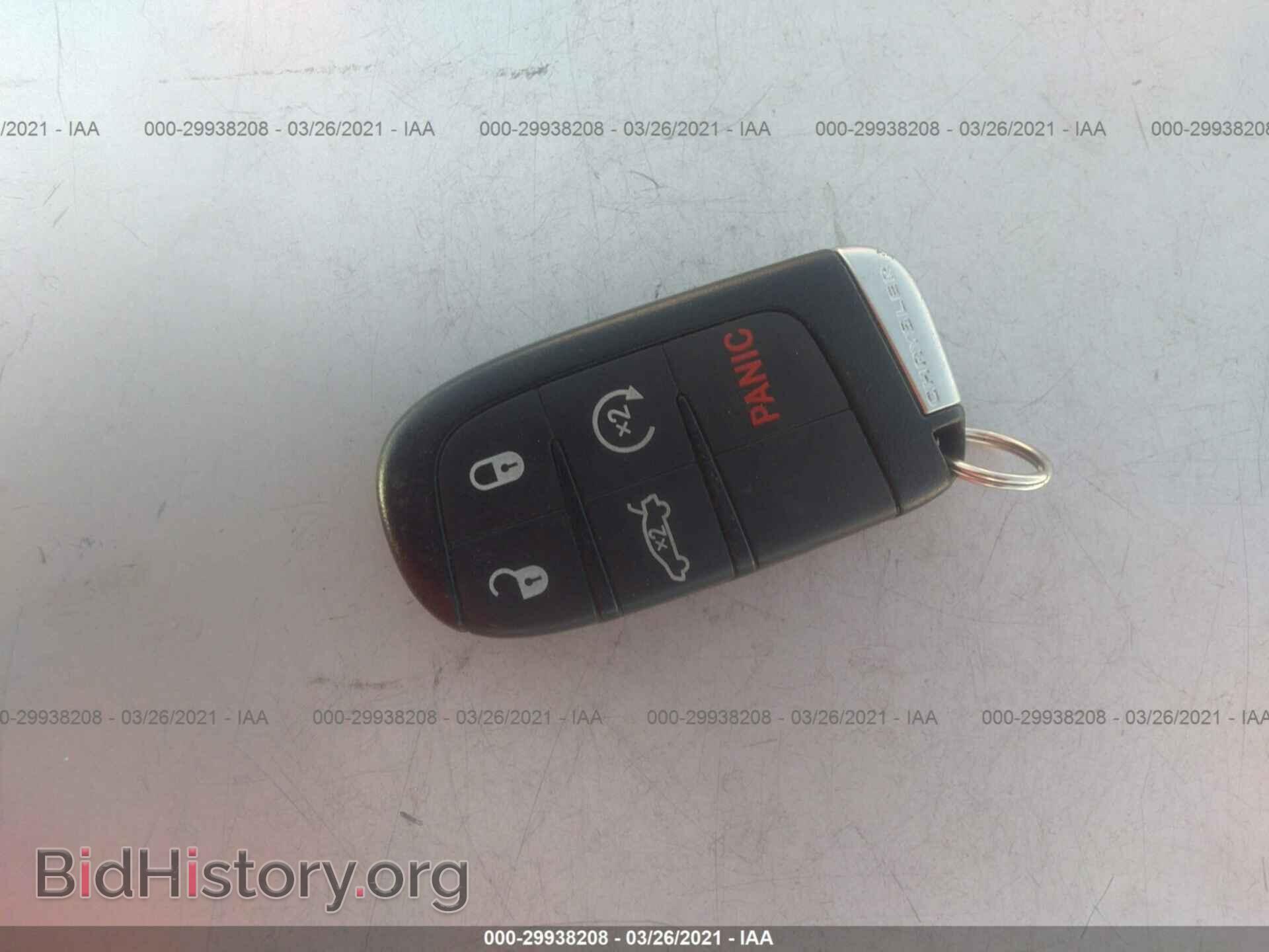 2013 CHRYSLER 300 - VIN: 2C3CCABG2DH658042 - Фото 11
