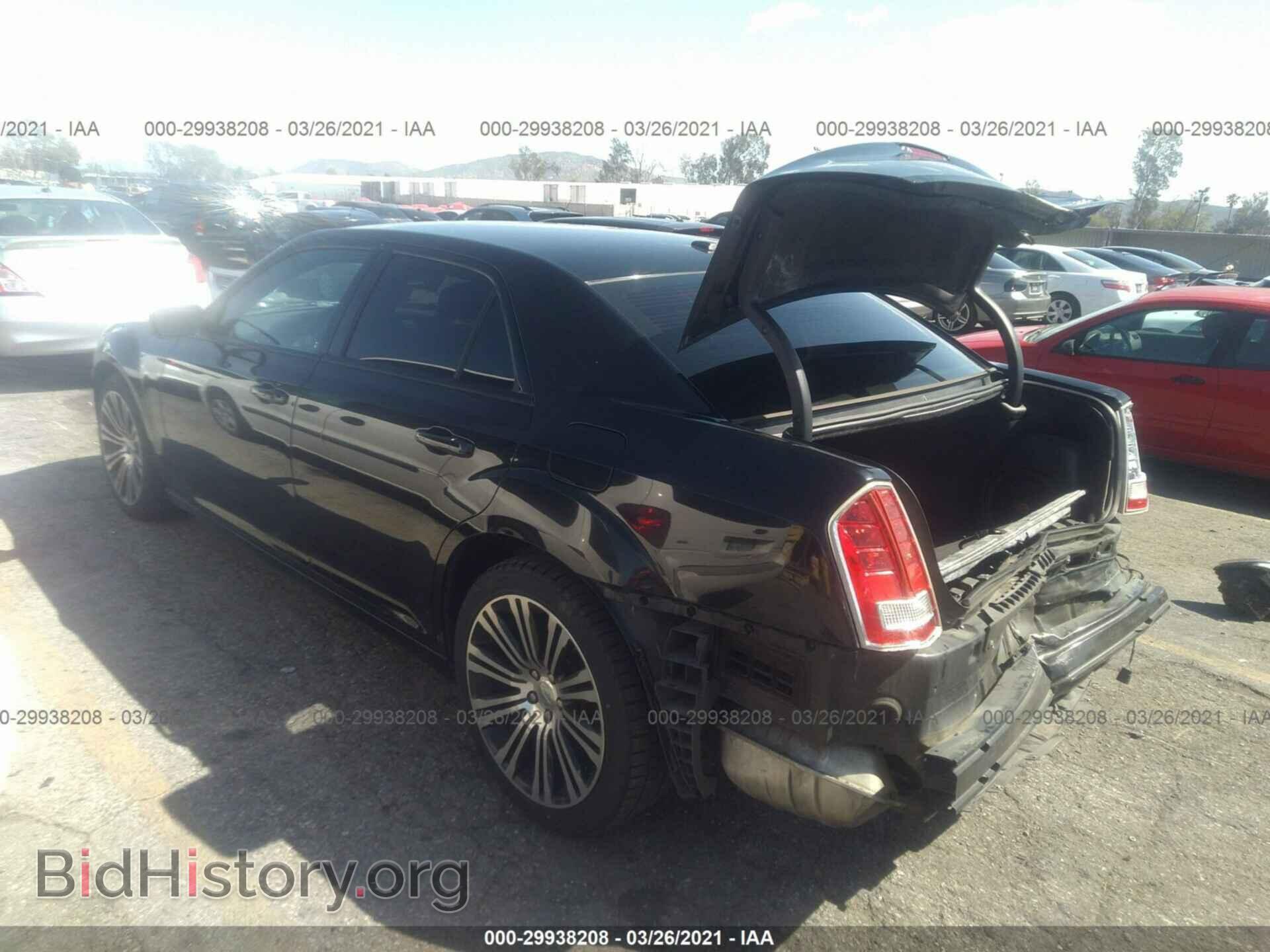 2013 CHRYSLER 300 - VIN: 2C3CCABG2DH658042 - Фото 3