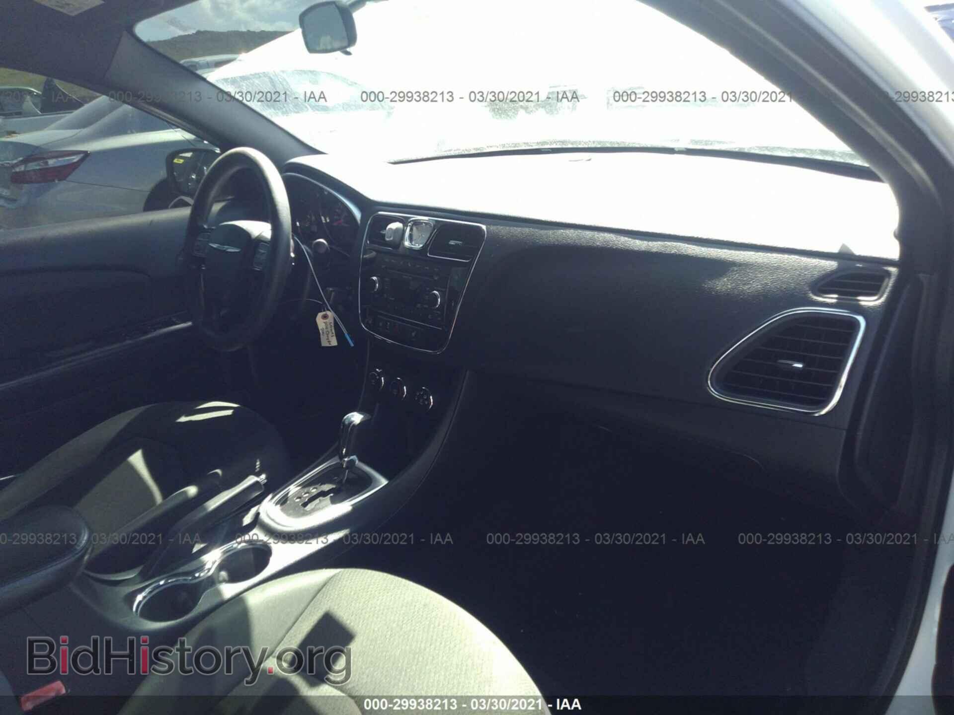 2011 CHRYSLER 200 - VIN: 1C3BC4FB9BN550548 - Фото 5