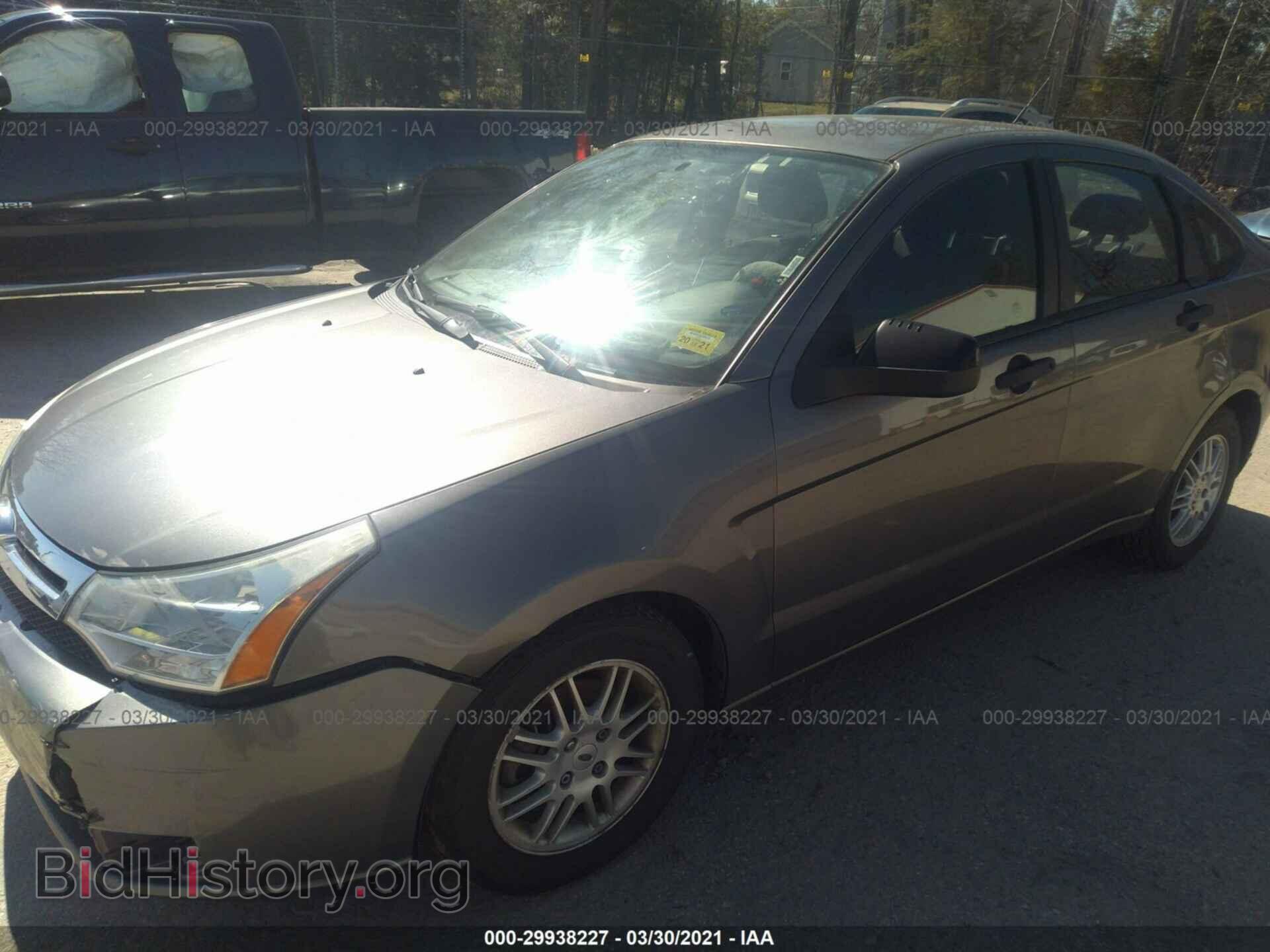 2010 FORD FOCUS - VIN: 1FAHP3FN8AW258239 - Фото 2