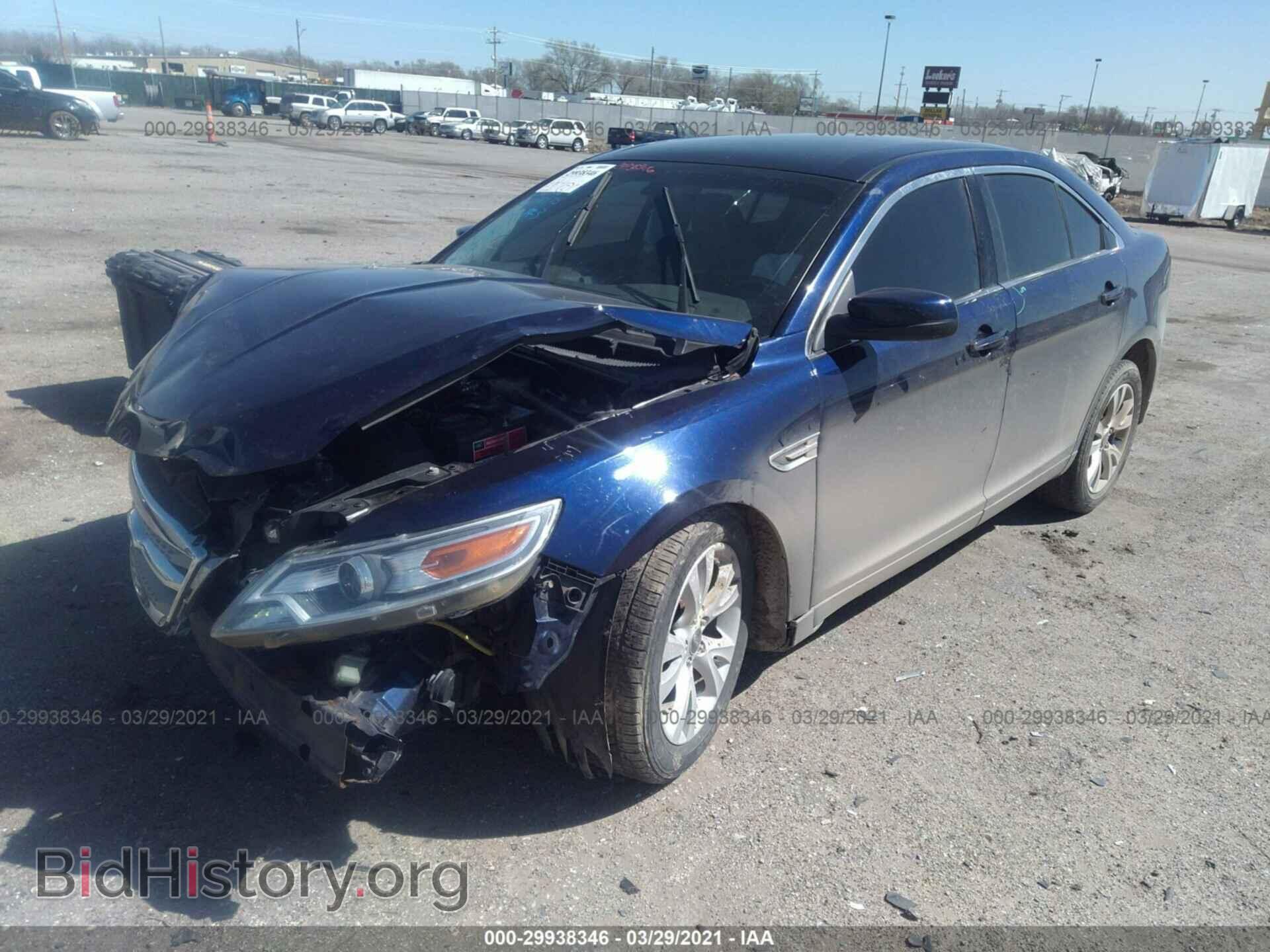 2011 FORD TAURUS - VIN: 1FAHP2HW4BG138093 - Photo 2