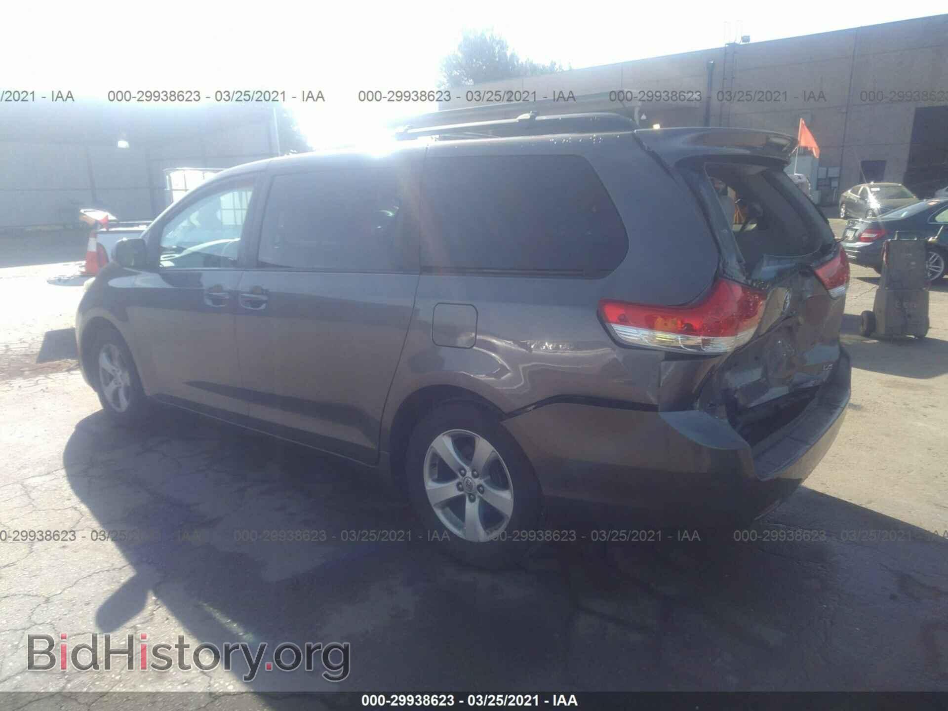 2013 TOYOTA SIENNA - VIN: 5TDKK3DC8DS284201 - Фото 3