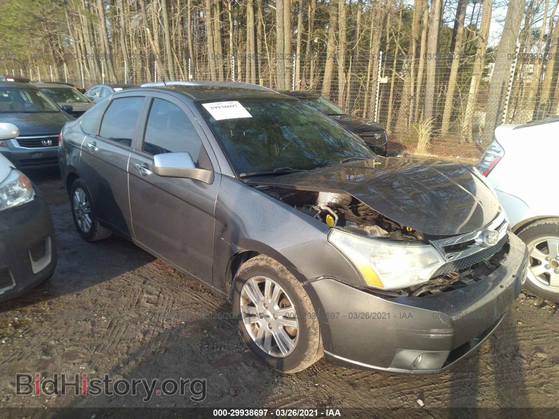 Photo 1FAHP3HN9BW100765 - FORD FOCUS 2011