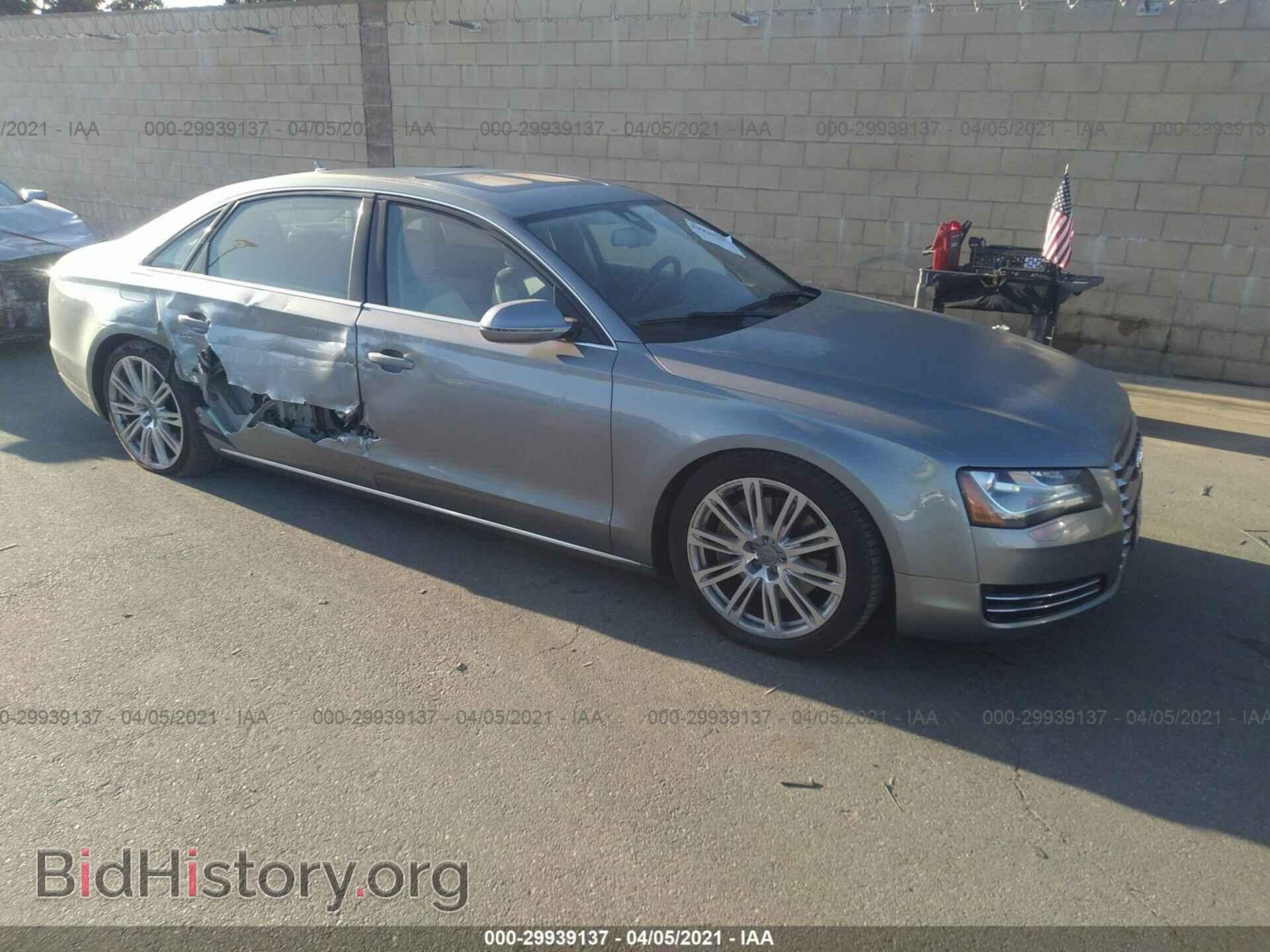 Photo WAURVAFD7BN013677 - AUDI A8 L 2011