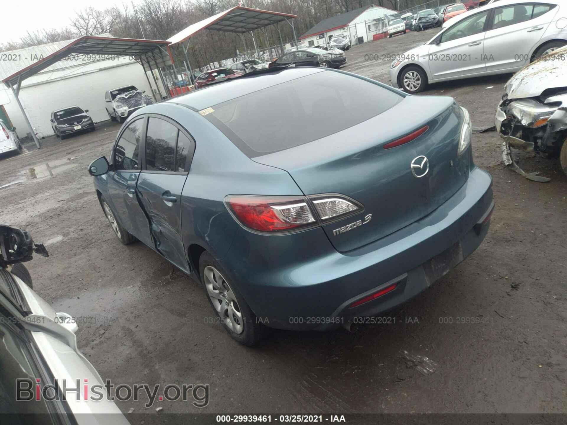2011 MAZDA MAZDA3 - VIN: JM1BL1UG4B1418068 - Фото 3
