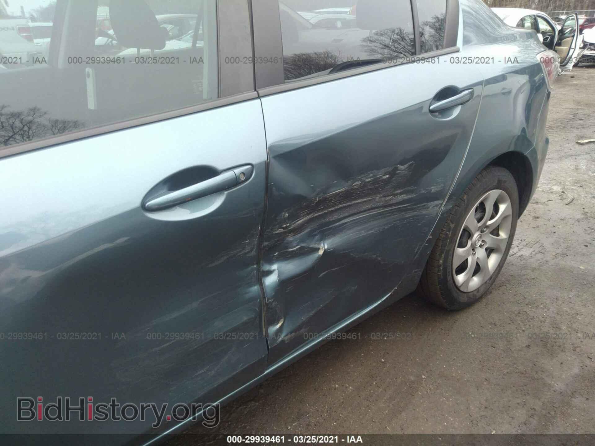 2011 MAZDA MAZDA3 - VIN: JM1BL1UG4B1418068 - Фото 6