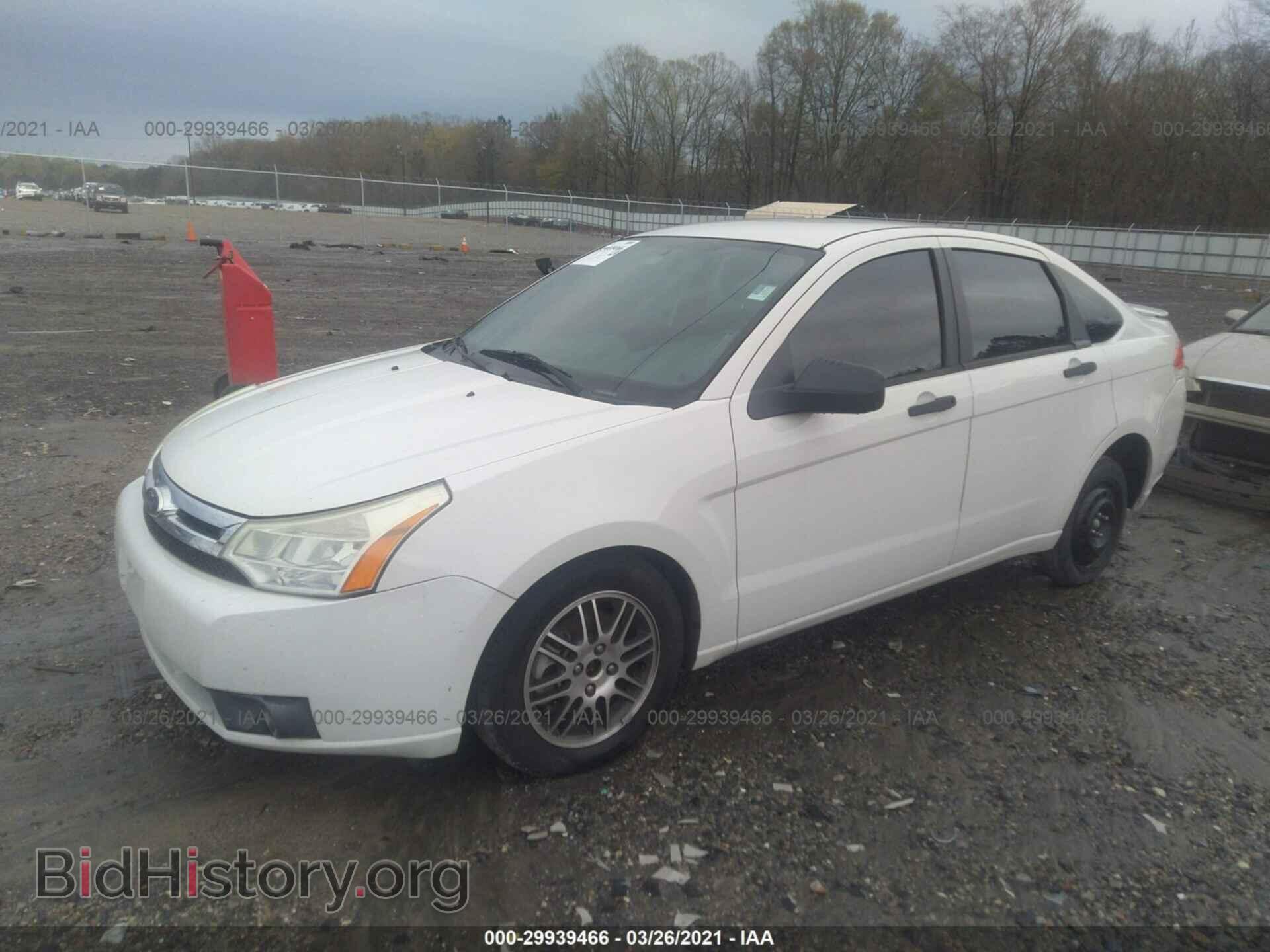 2011 FORD FOCUS - VIN: 1FAHP3FN4BW142151 - Фото 2