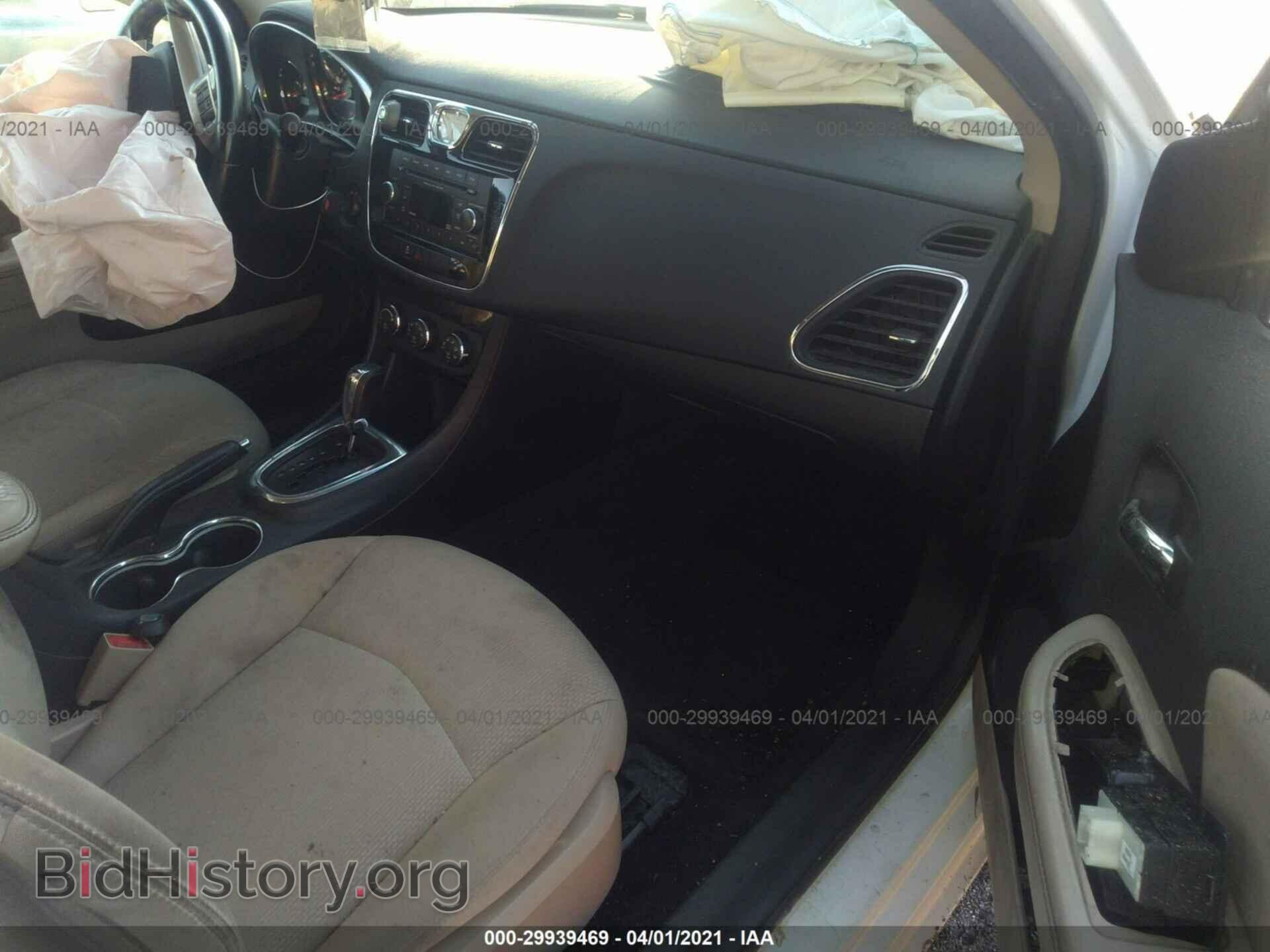2014 CHRYSLER 200 - VIN: 1C3CCBBB9EN132347 - Фото 5