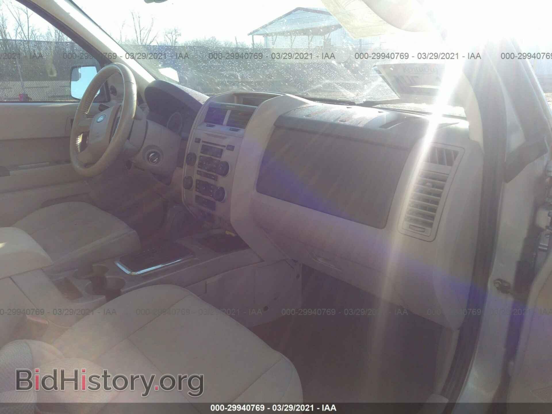 2011 FORD ESCAPE - VIN: 1FMCU9D74BKC22119 - Фото 5