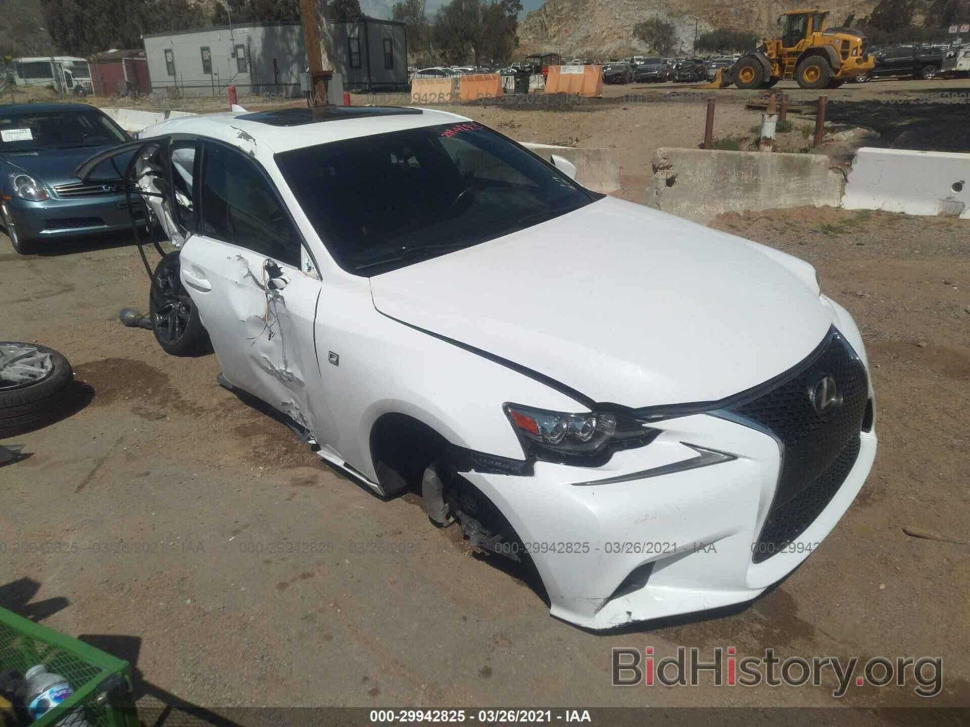 Photo JTHBA1D21G5020471 - LEXUS IS 200T 2016