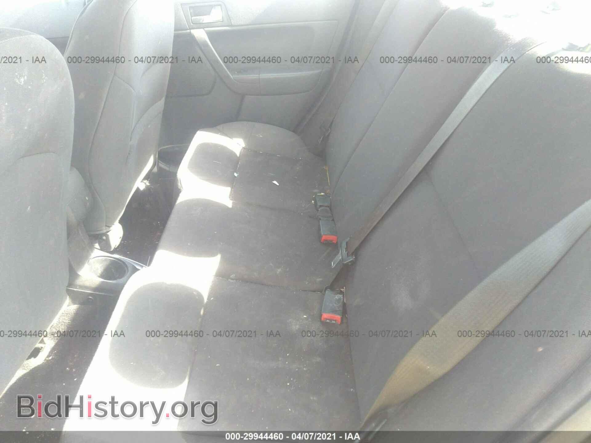 2011 FORD FOCUS - VIN: 1FAHP3GN0BW136801 - Фото 8