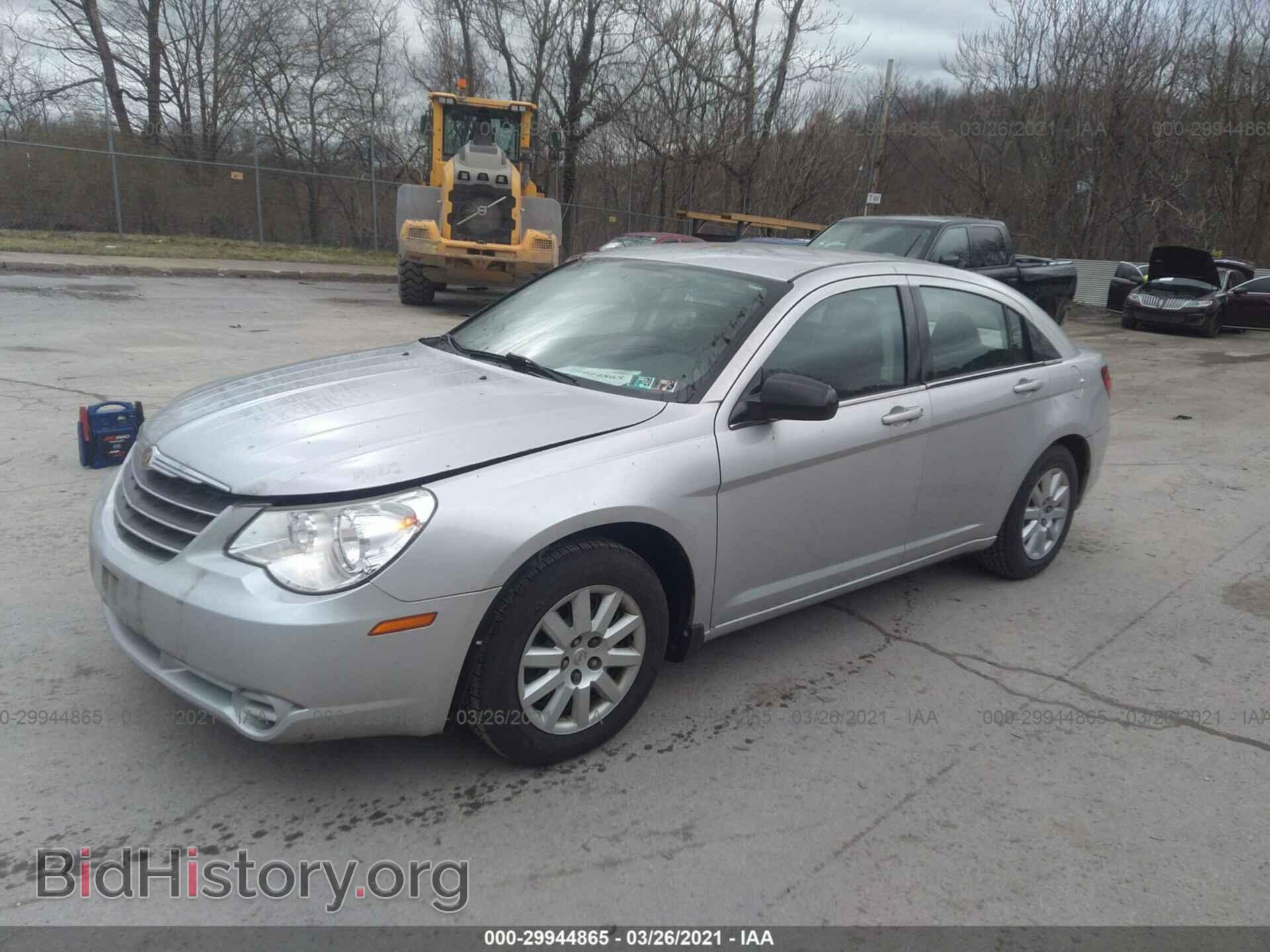 2009 CHRYSLER SEBRING - VIN: 1C3LC46B99N521548 - Фото 2