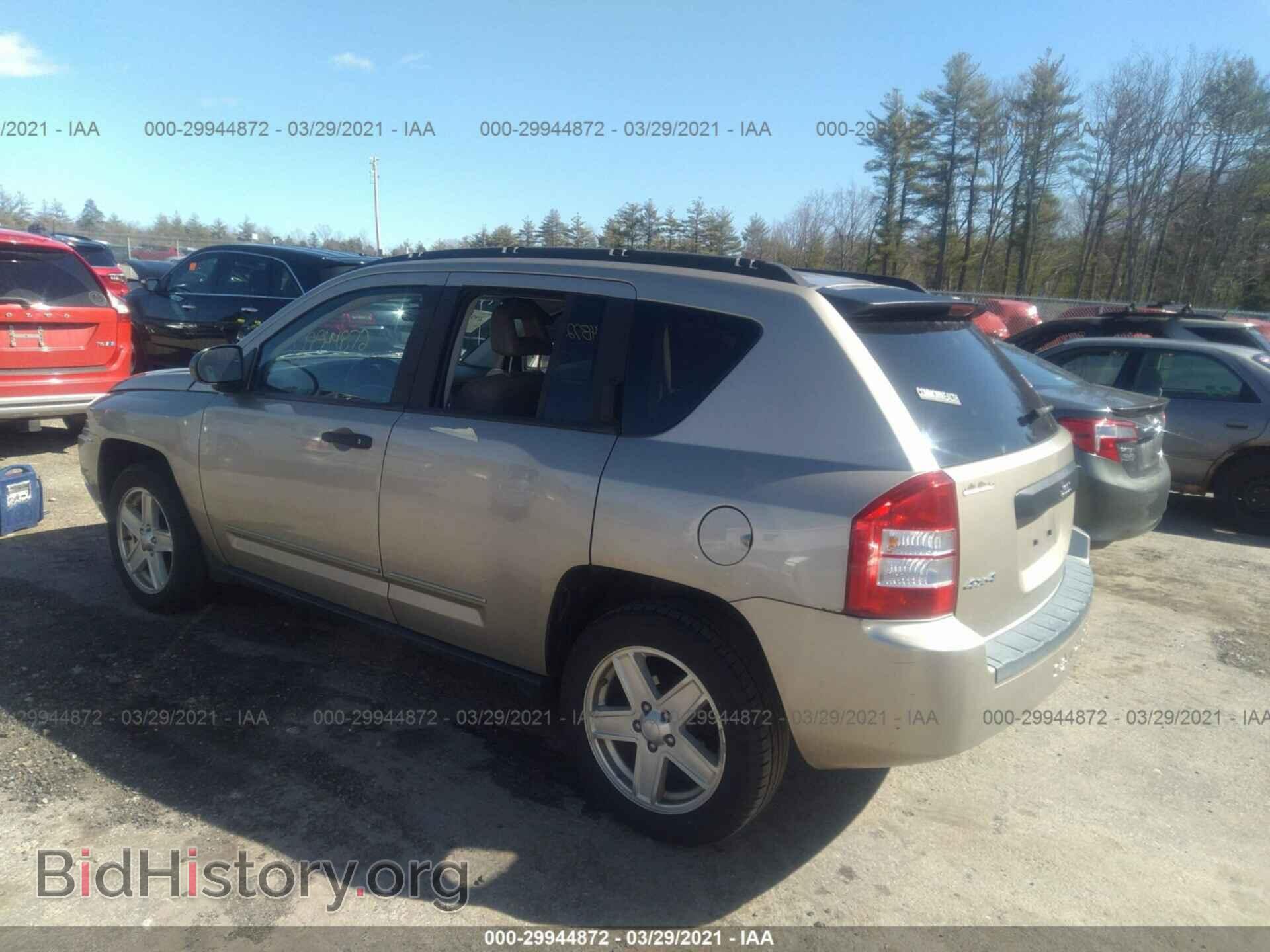 2009 JEEP COMPASS - VIN: 1J4FF47B69D207905 - Фото 3