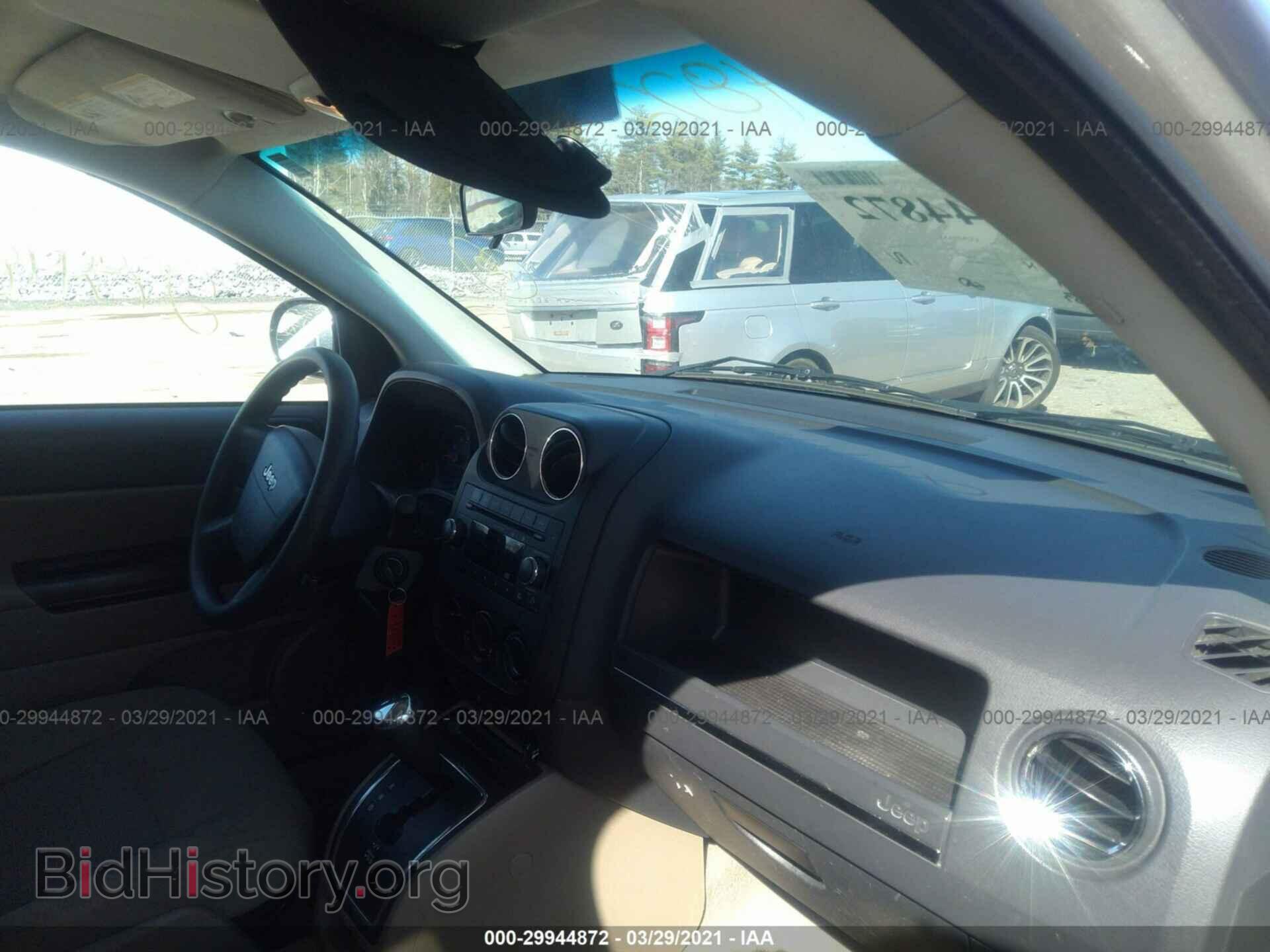2009 JEEP COMPASS - VIN: 1J4FF47B69D207905 - Фото 5